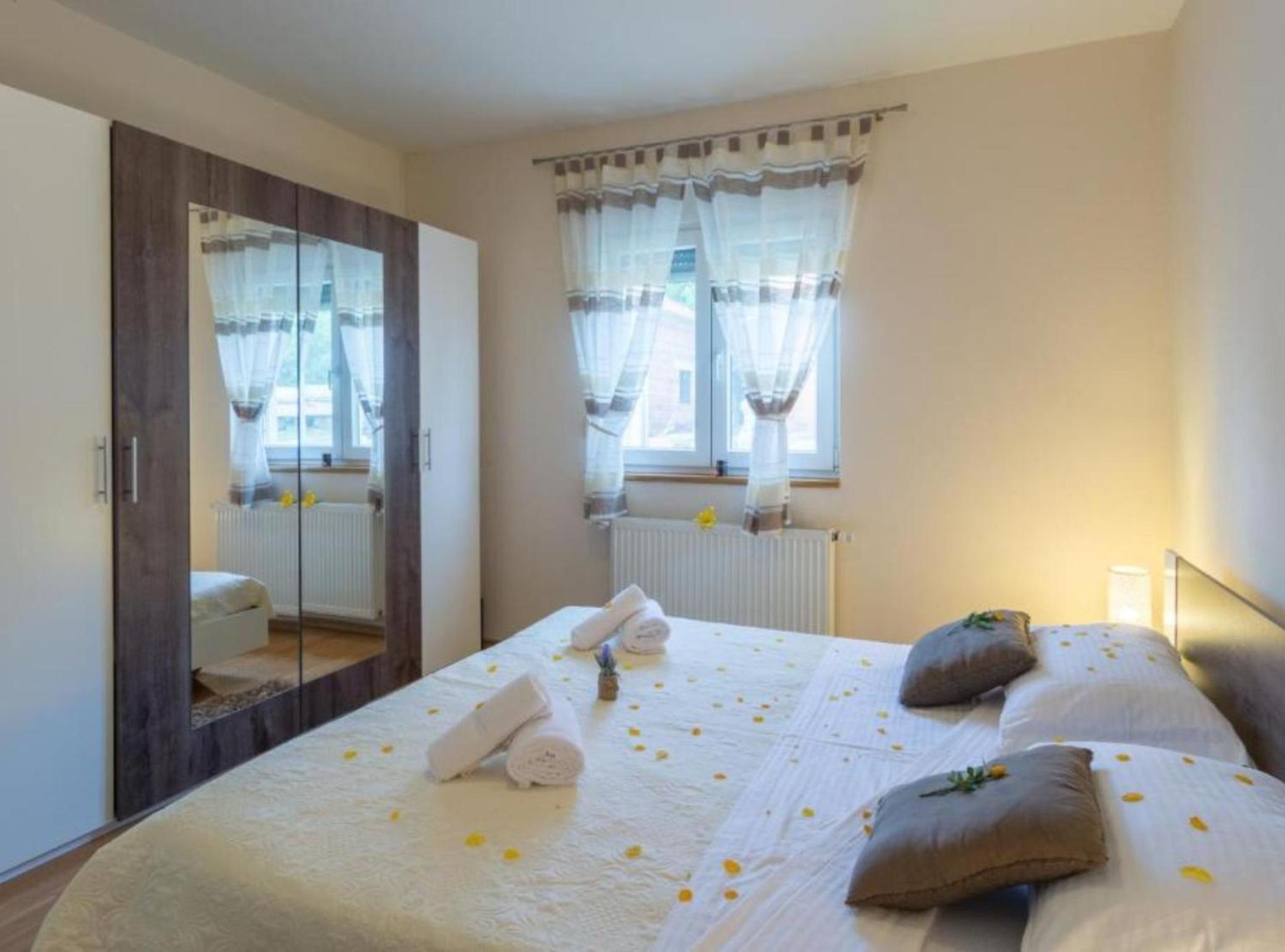 Holiday House BALEN with Swimming Pool