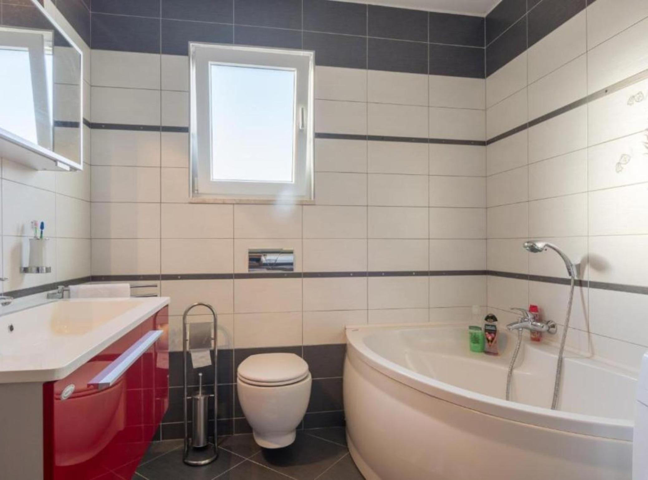 Holiday House BALEN with Swimming Pool