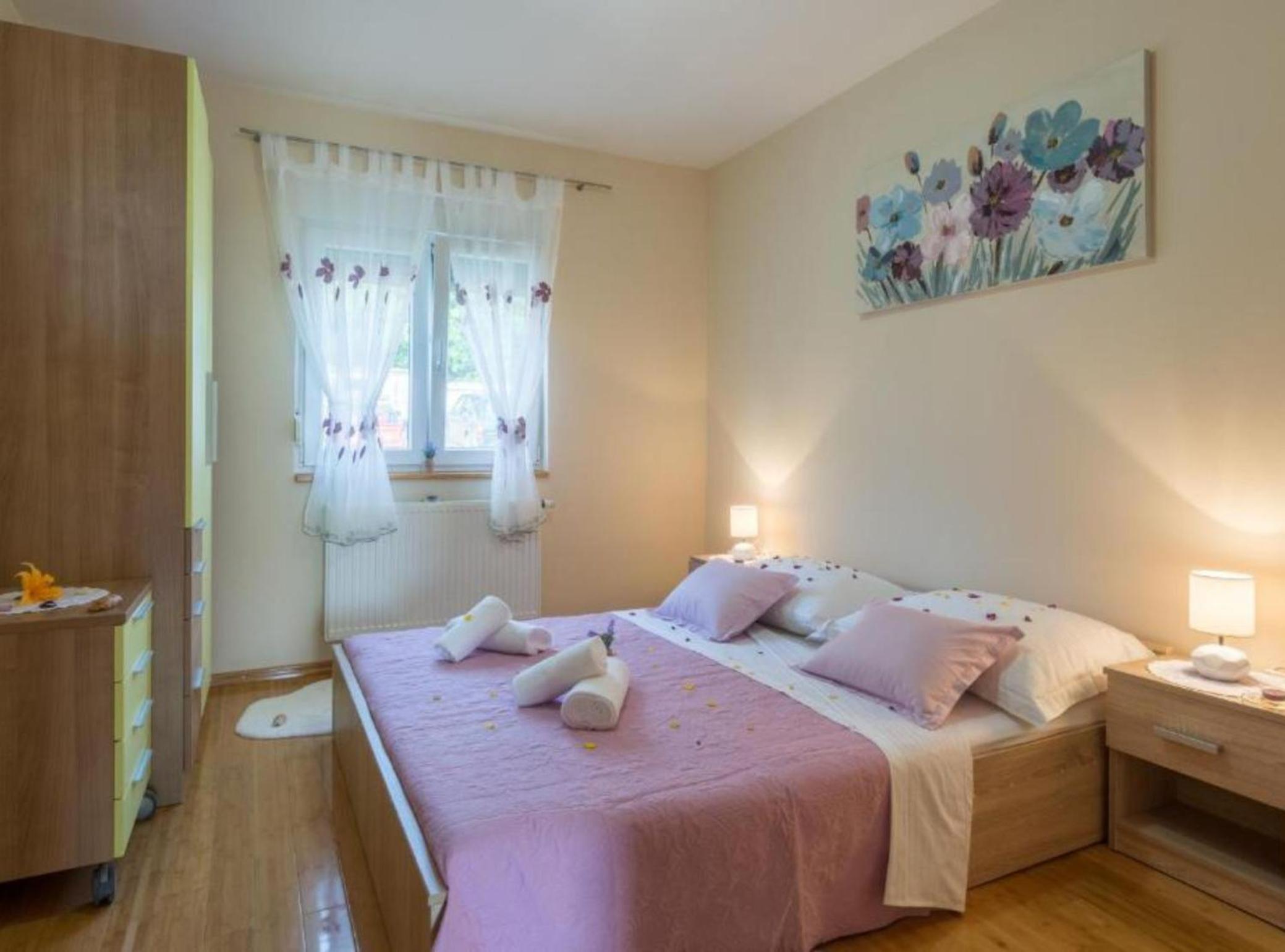 Holiday House BALEN with Swimming Pool
