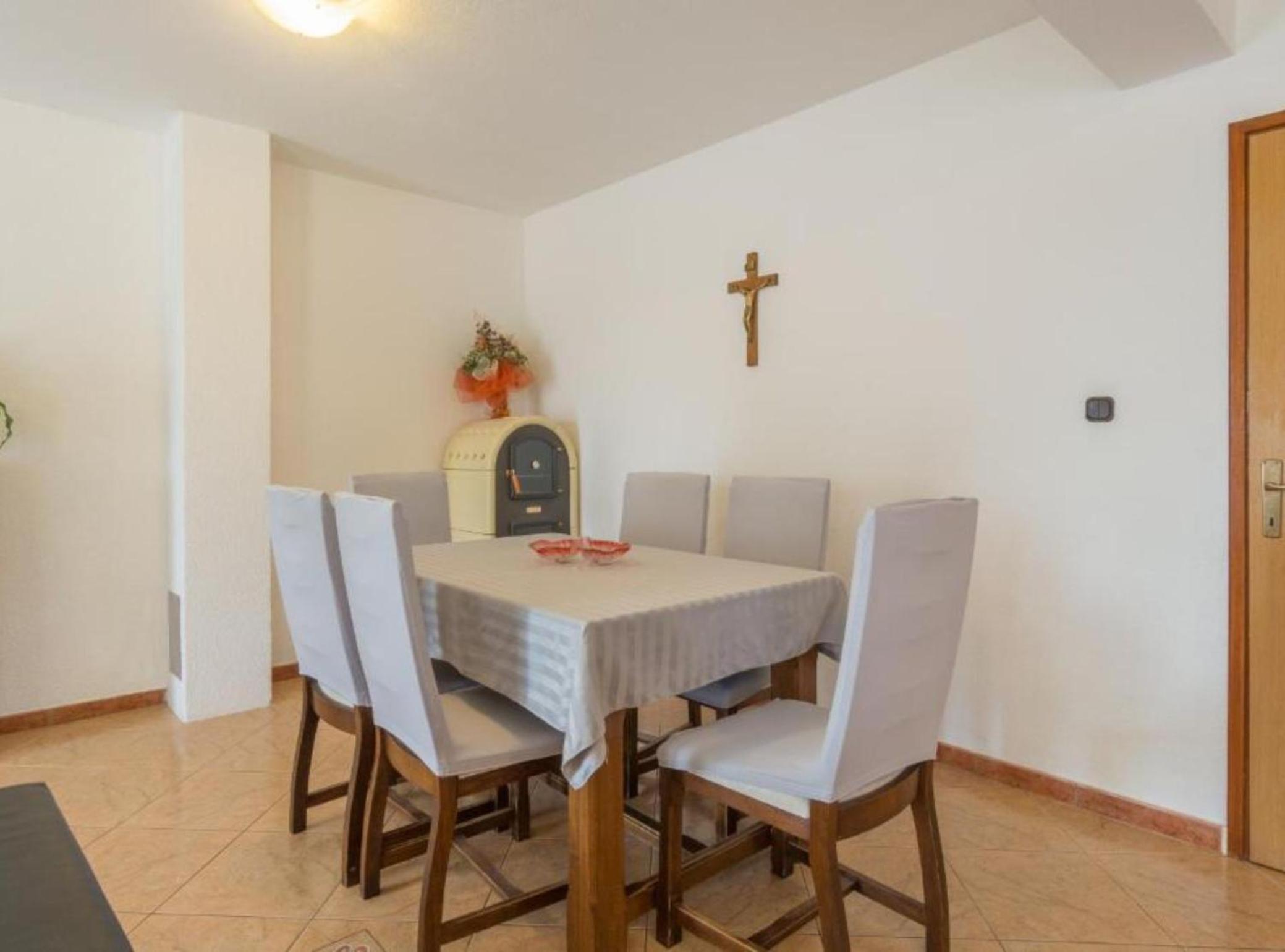 Holiday House BALEN with Swimming Pool
