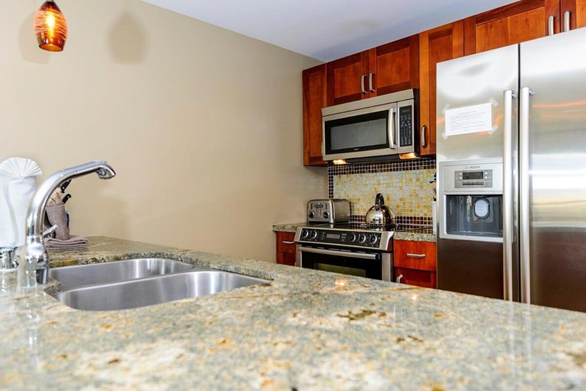 Honua Kai 1024 · HK 1024 Updated Beachfront Luxury Condo w Pool