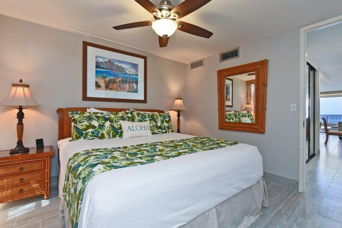 Maui Kai 601 · MK 601 Remodeled Oceanfront Condo w AC Pool