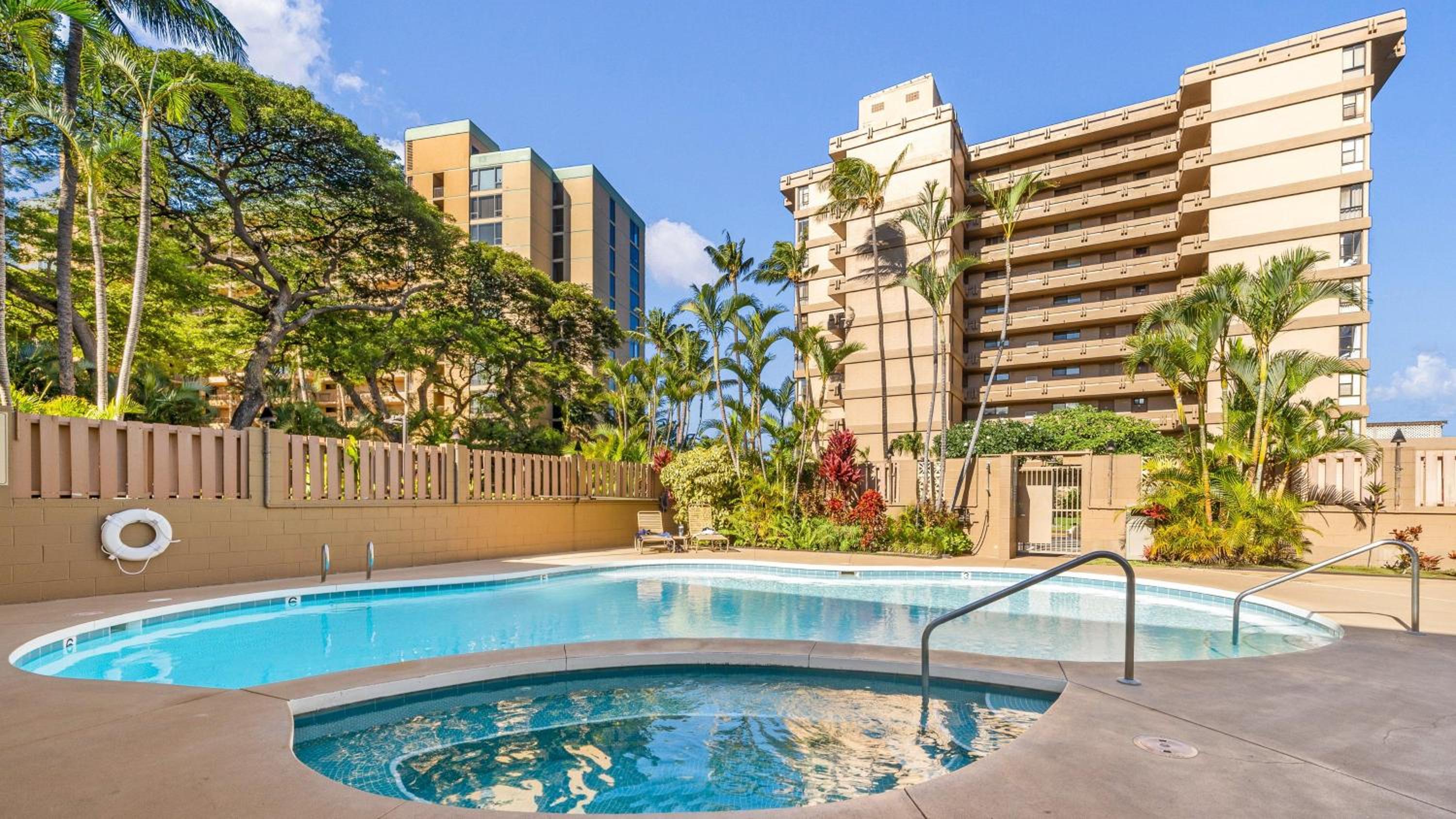 Maui Kai 601 · MK 601 Remodeled Oceanfront Condo w AC Pool