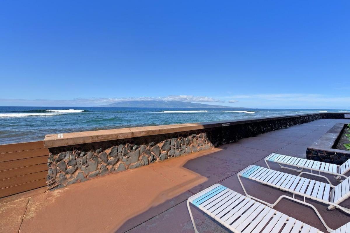 Maui Kai 601 · MK 601 Remodeled Oceanfront Condo w AC Pool