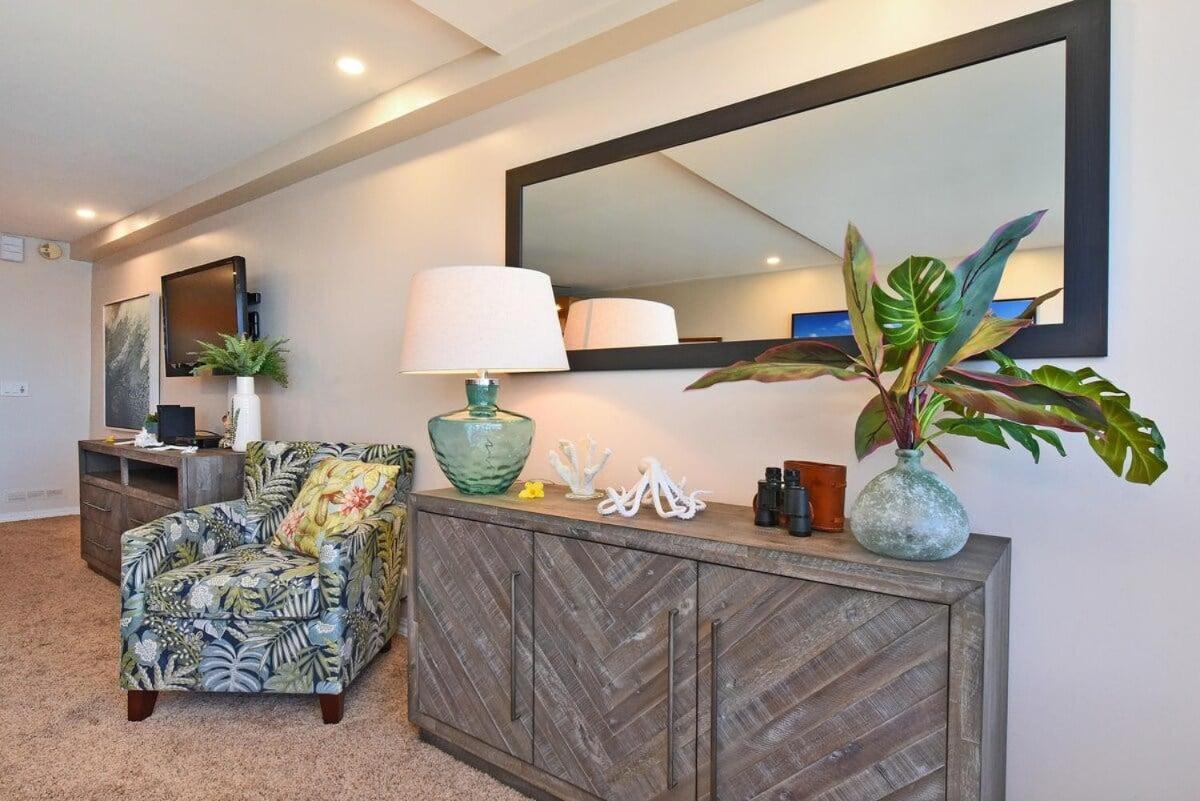 Maui Kai 206 · MK 206 Updated OceanFront Studio w Pool AC Views