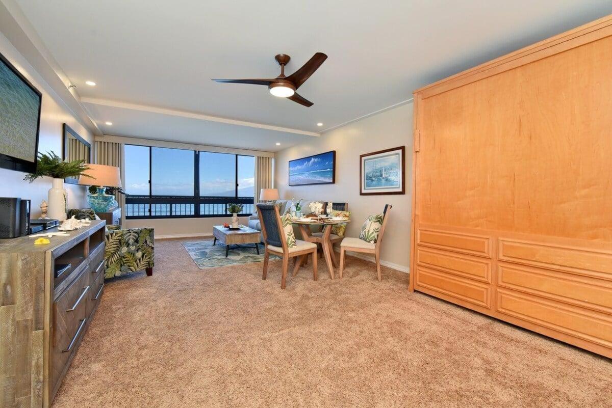 Maui Kai 206 · MK 206 Updated OceanFront Studio w Pool AC Views