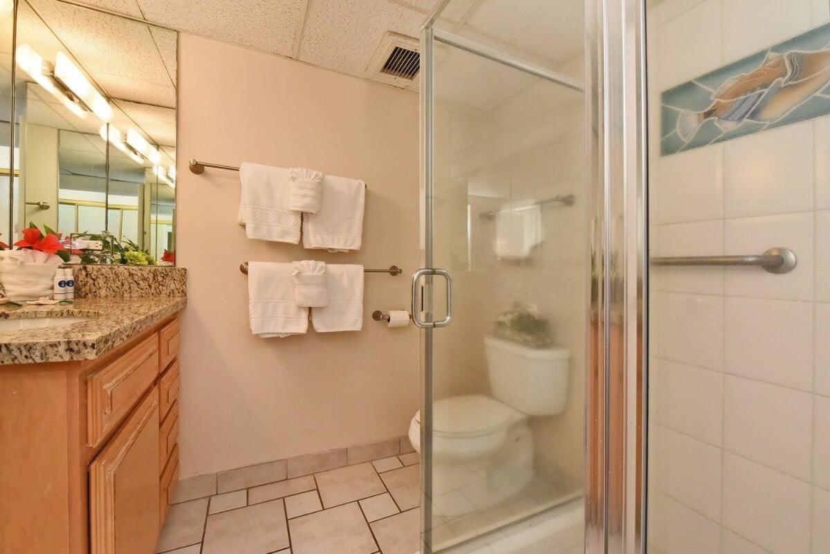 Maui Kai 206 · MK 206 Updated OceanFront Studio w Pool AC Views