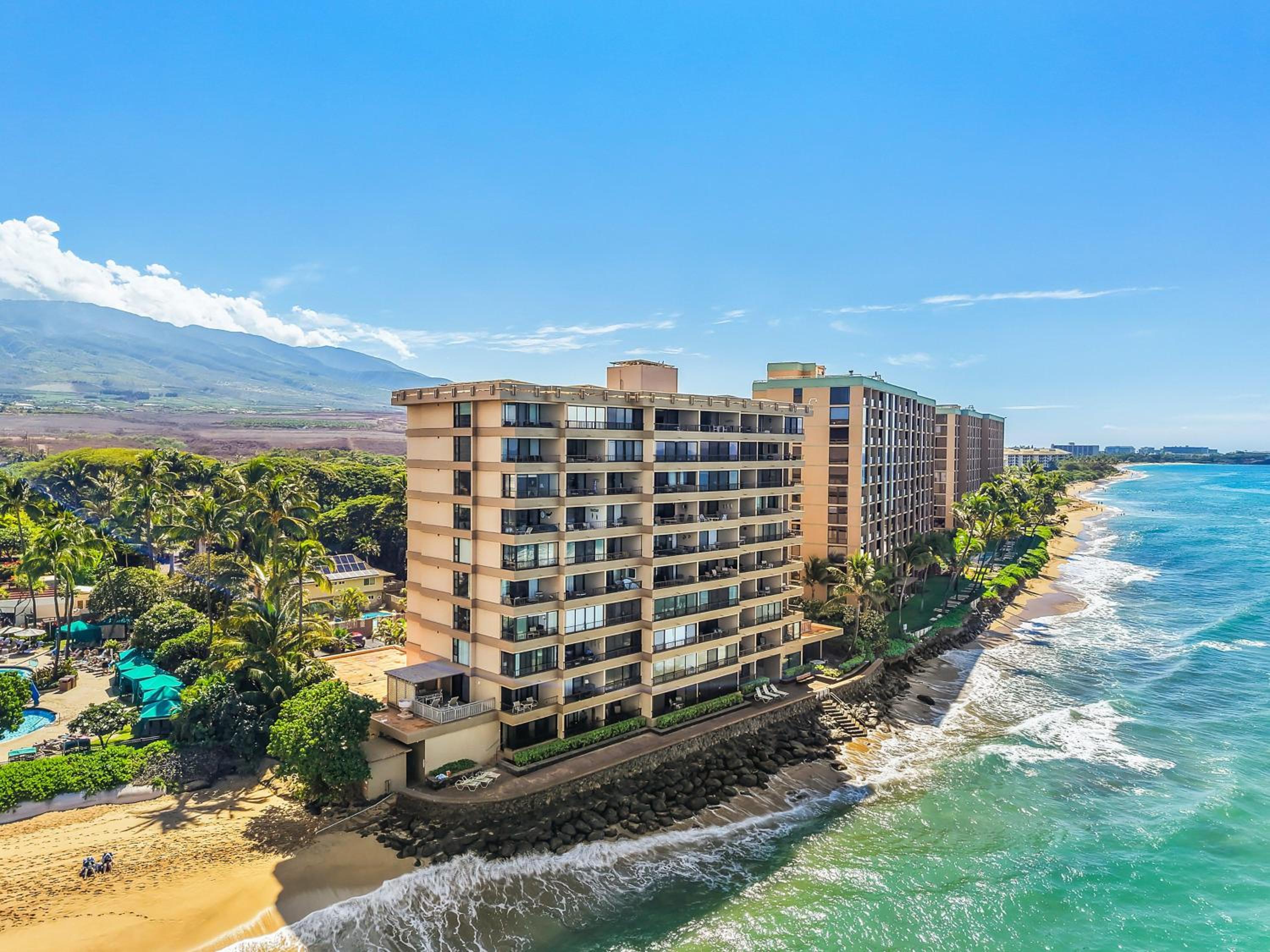 Maui Kai 206 · MK 206 Updated OceanFront Studio w Pool AC Views