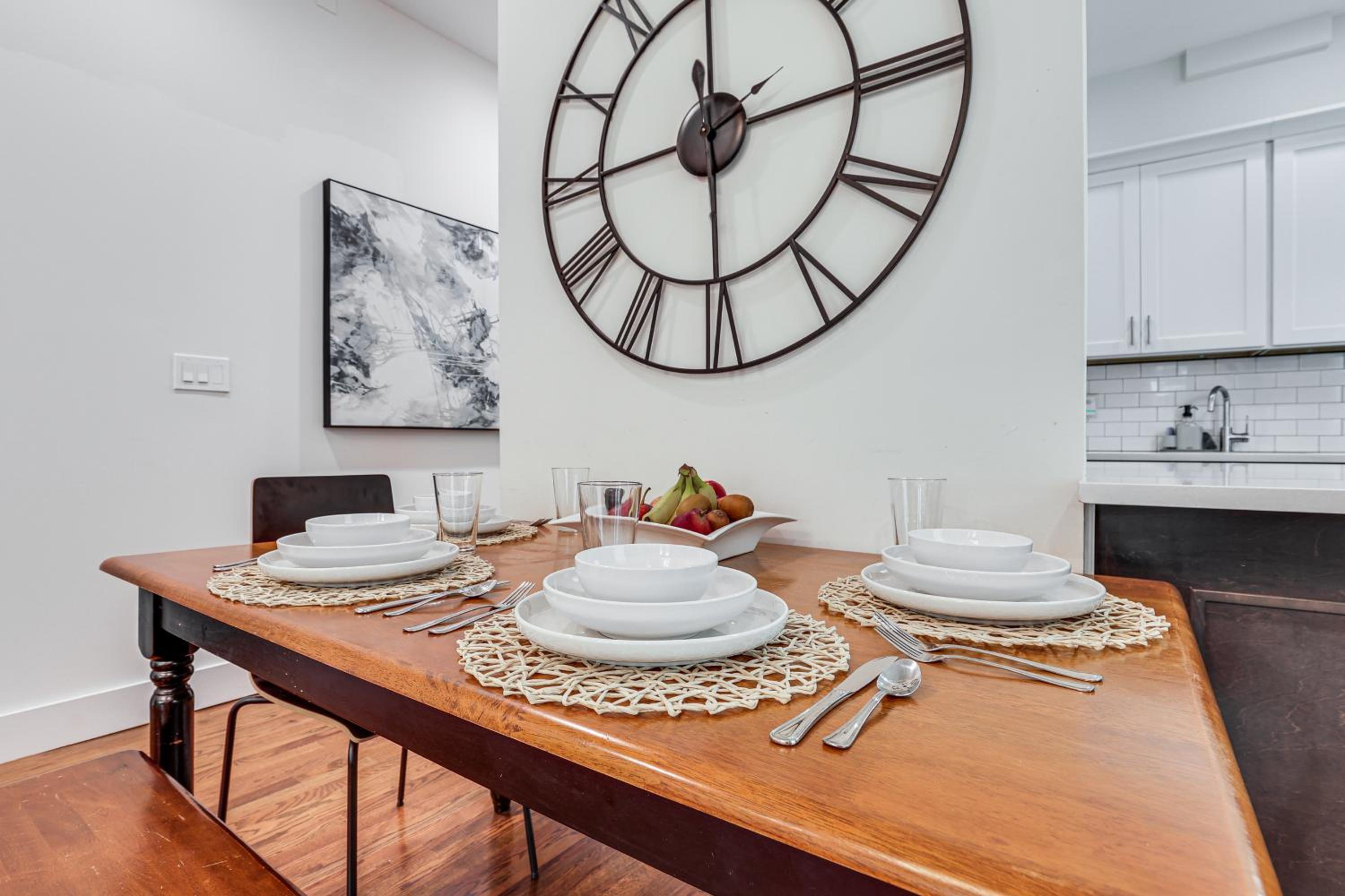 1 Mi to Metro-North! Commuters Apartment Near NYC