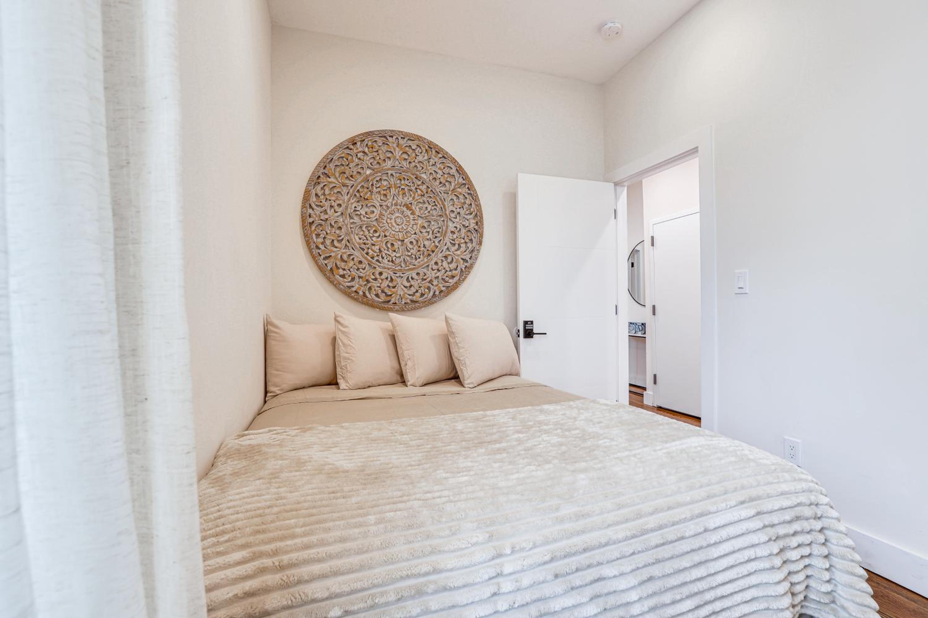 1 Mi to Metro-North! Commuters Apartment Near NYC