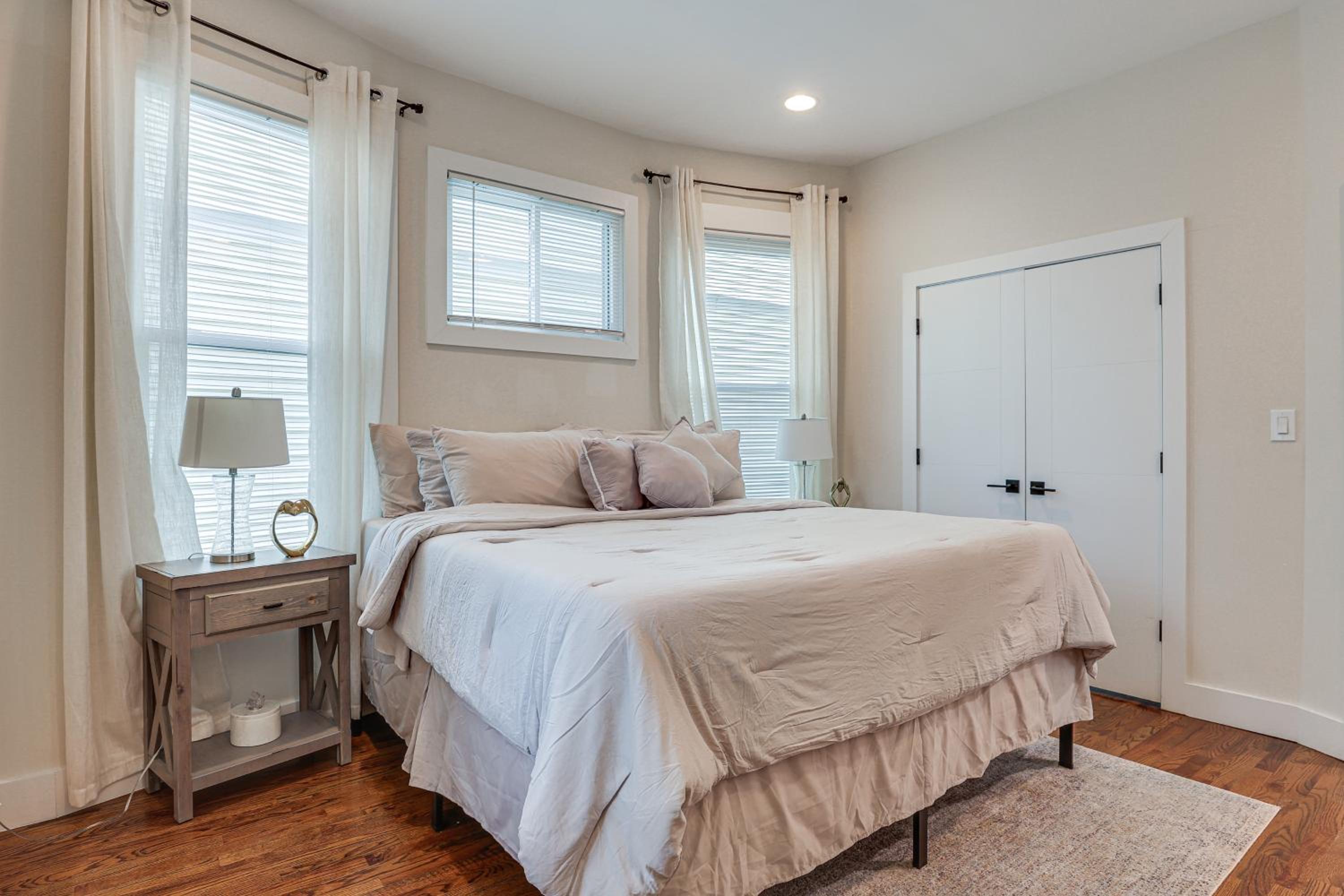 1 Mi to Metro-North! Commuters Apartment Near NYC
