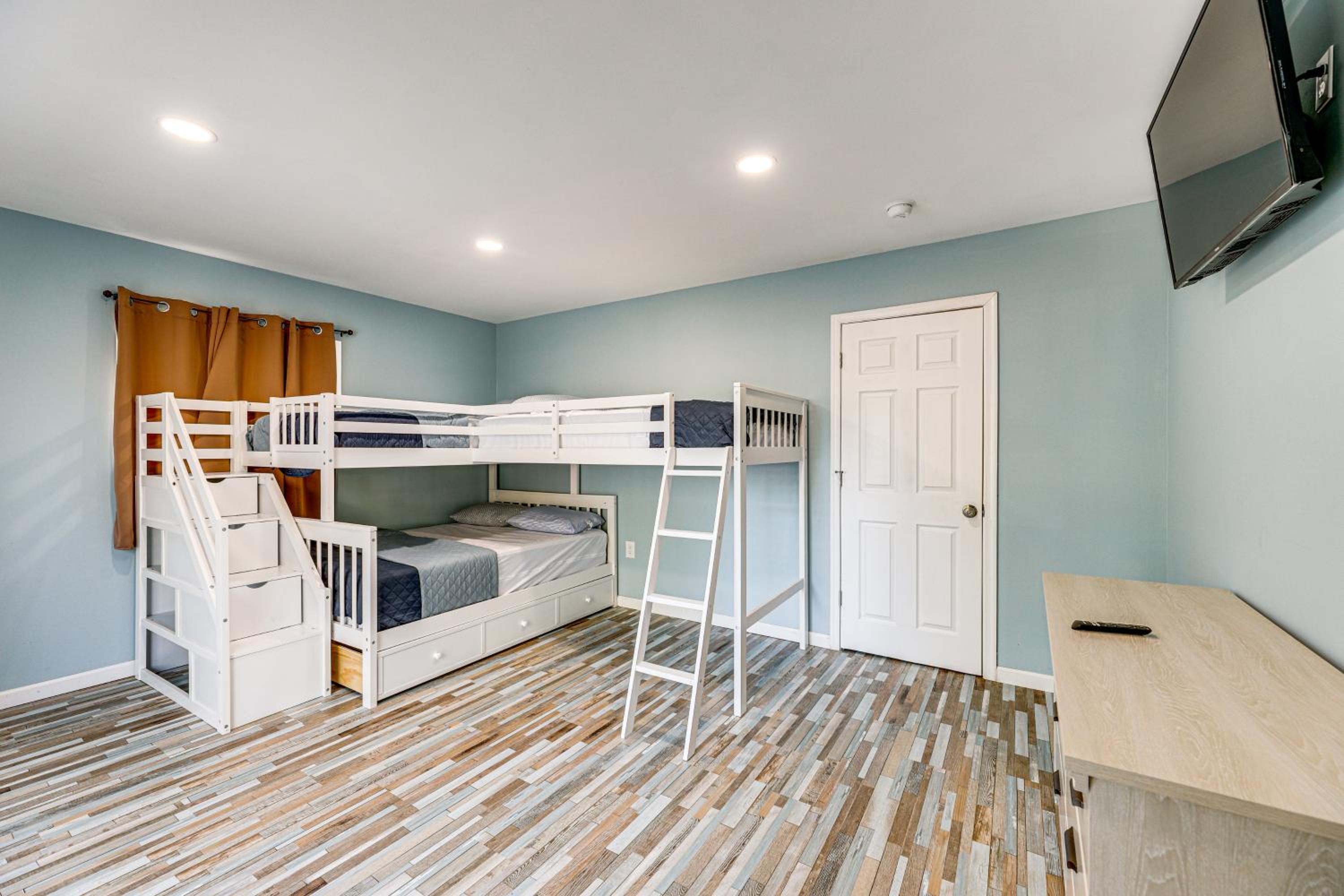 2 Mi to Boardwalk! Bright Bethany Beach Home