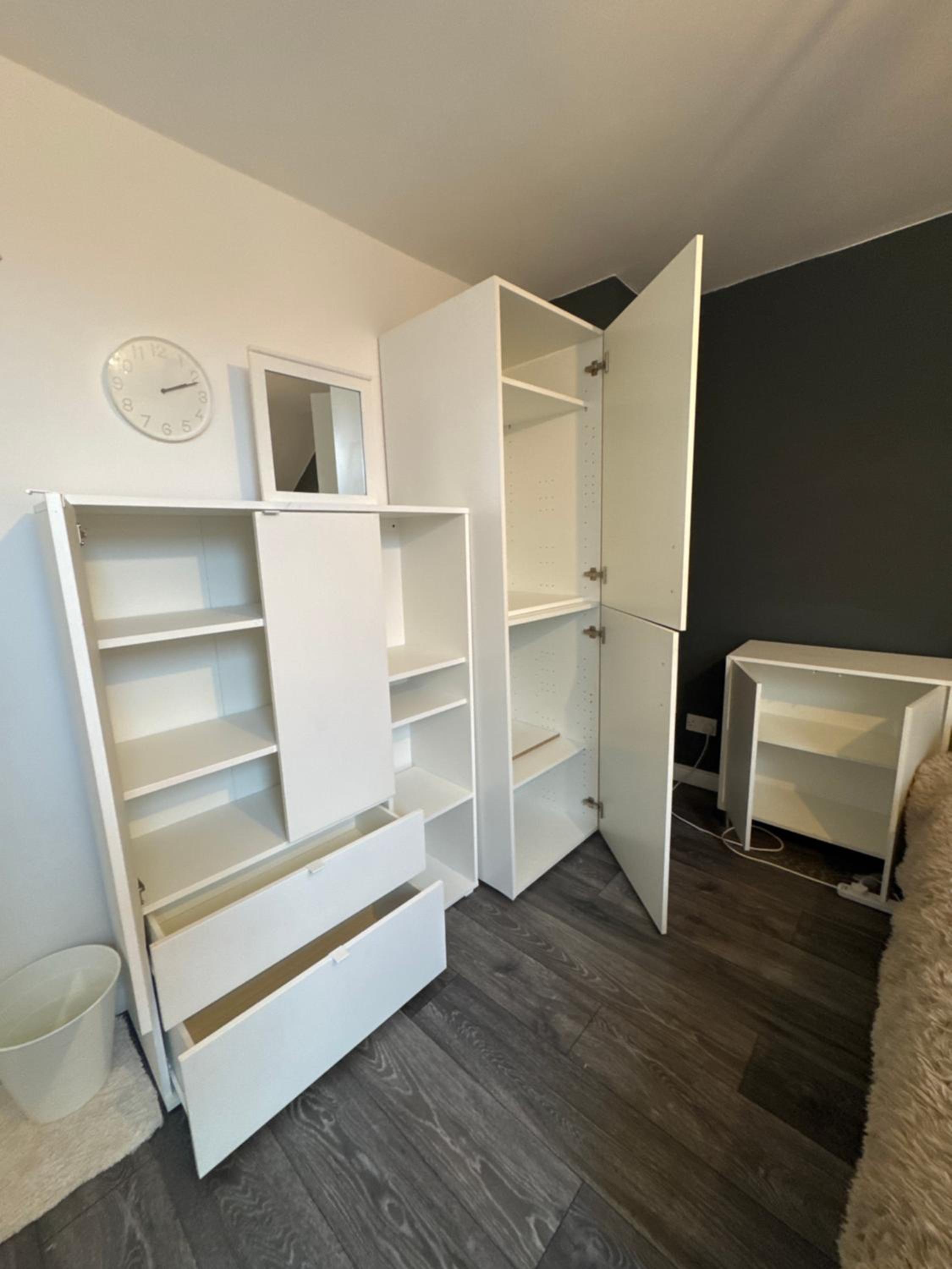 Cozy Room in Quiet Cul-de-Sac Near City Centre