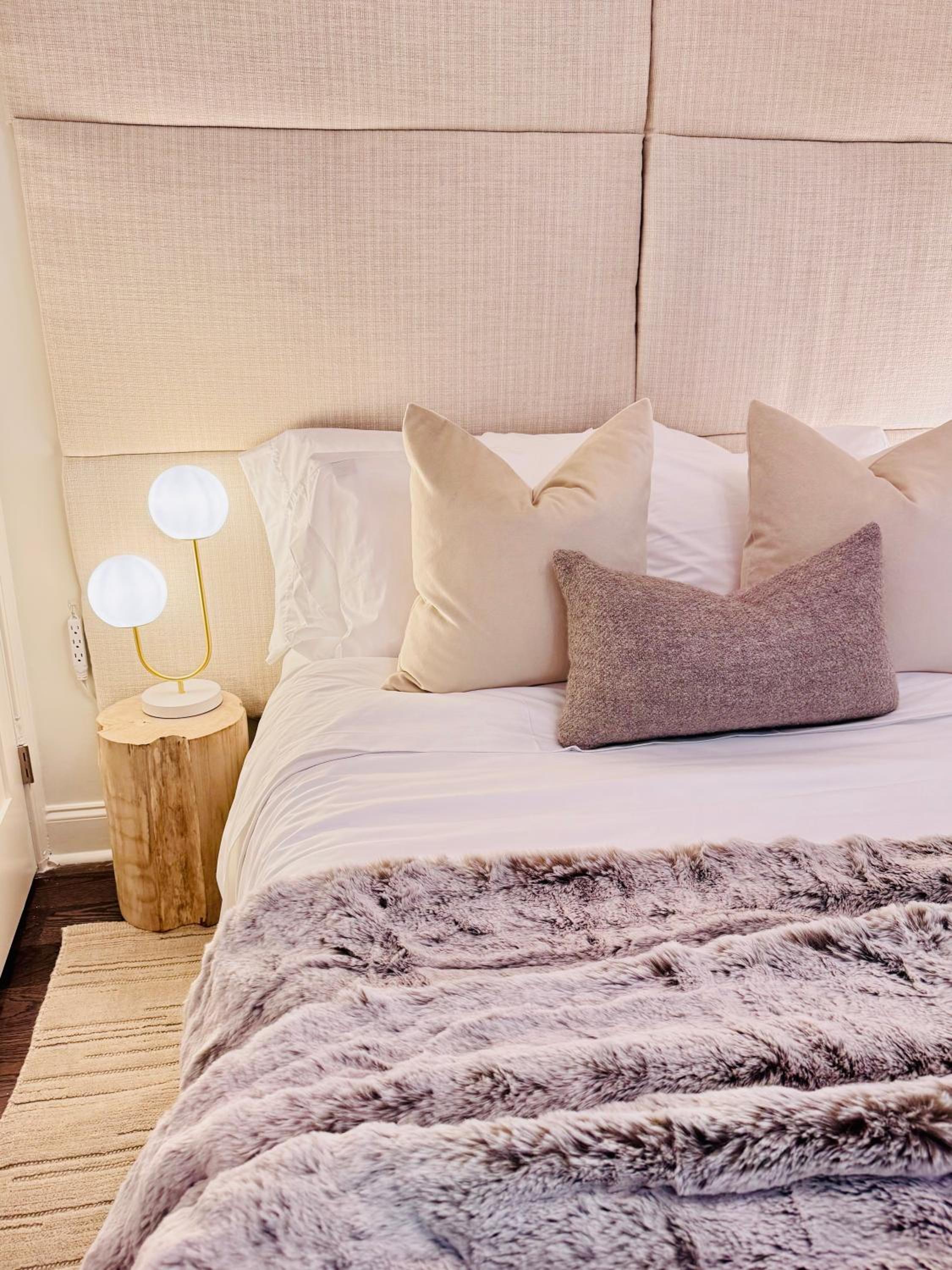 Boutique Farmhouse at Montaluce Winery-Weddings-Nature-Hiking-Fast WIFI-Easy Parking