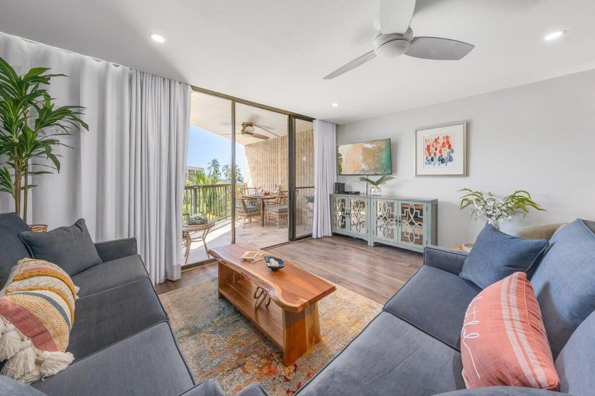 Maui Sunset A404 · MSN A404 OceanFront Remodeled Condo