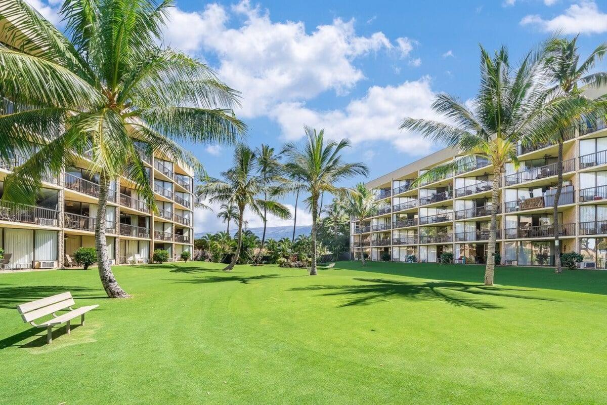 Maui Sunset A404 · MSN A404 OceanFront Remodeled Condo