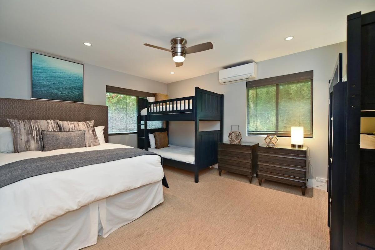 Hale Nui · HALE NUI Luxury Retreat 5BD w Private Pool Hot Tub