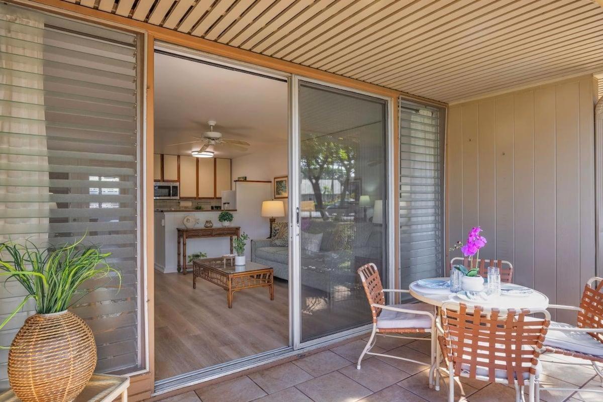 Hale Kai 110 · HKI 110 1BD Condo w Oceanviews and Oceanfront Poo