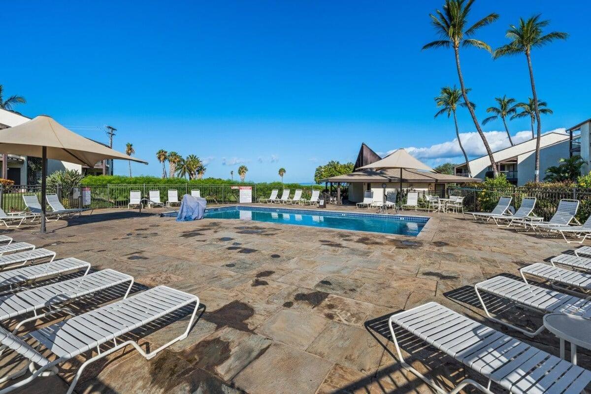 Hale Kamaole 171 · HAK 171 Ground Floor Condo Near Beach w AC