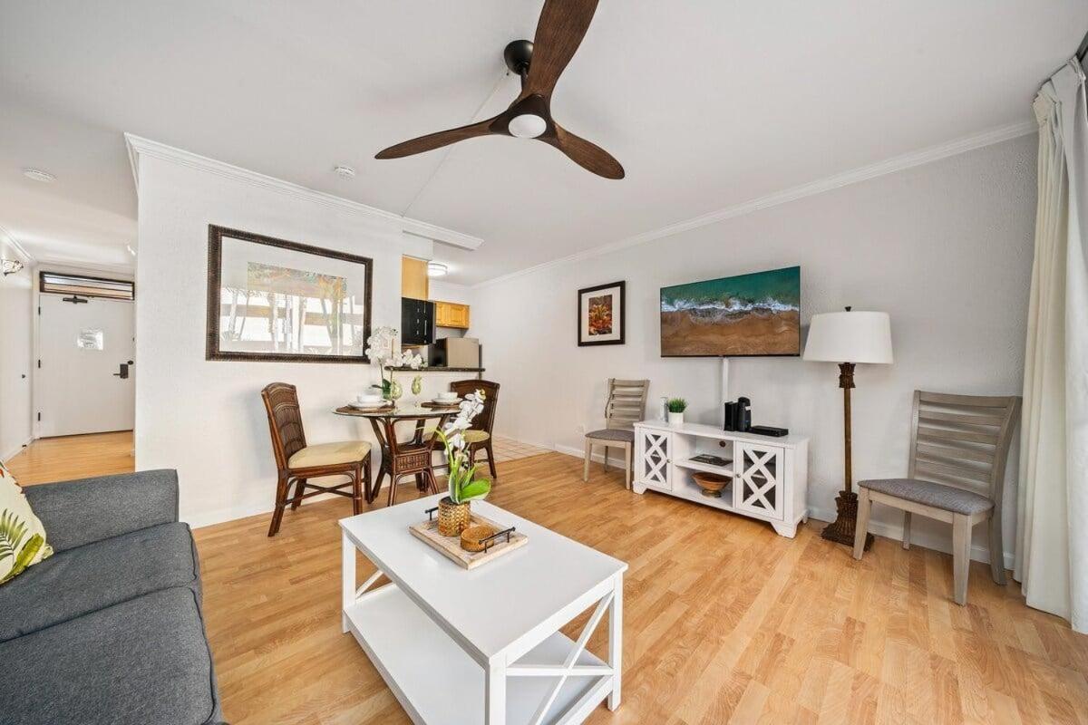 Paki Maui 217 · PM 217 Cozy 1BR Oceanfront Condo w Pool