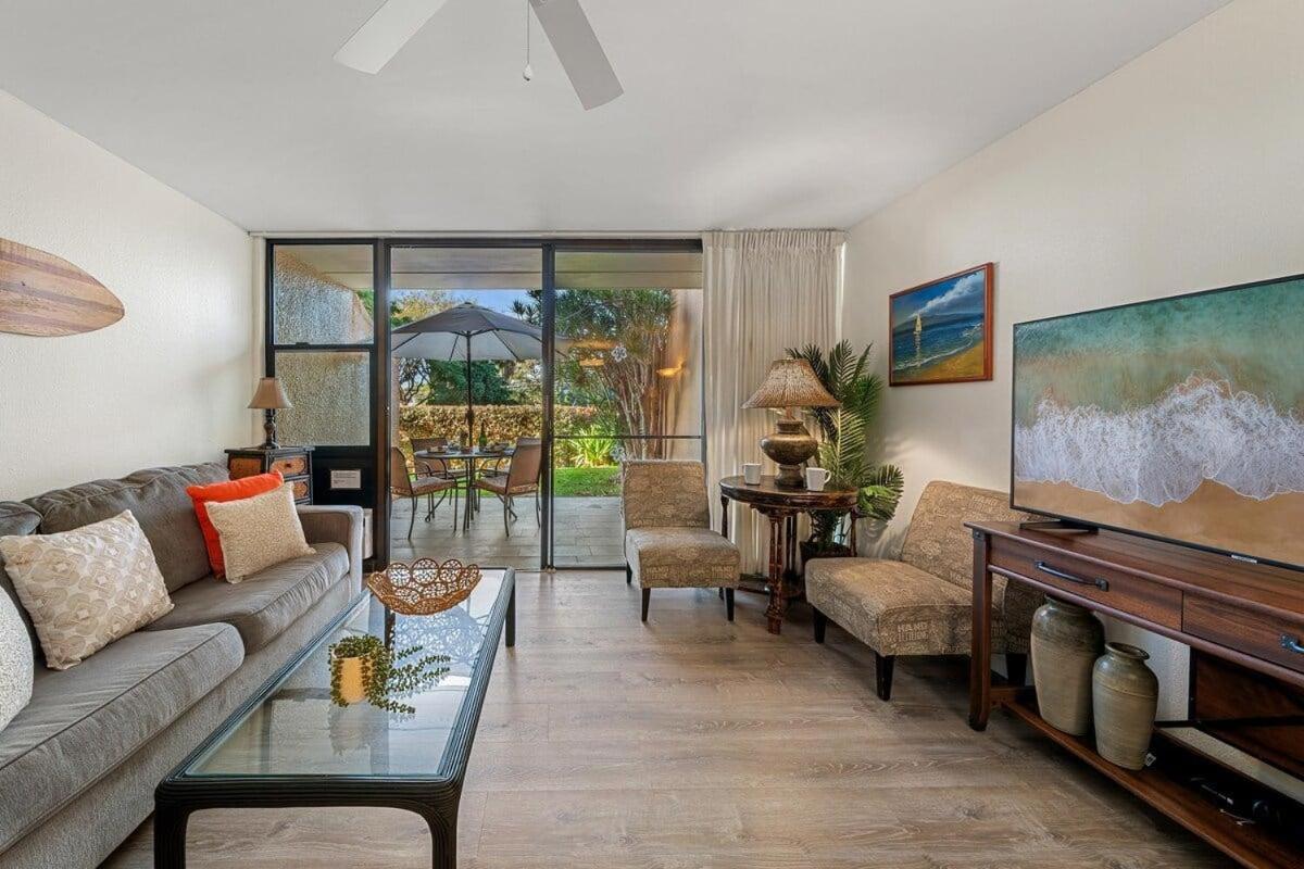 Maui Vista 1106 · MV 1106 Updated 1BD Condo Steps from Beach Poo