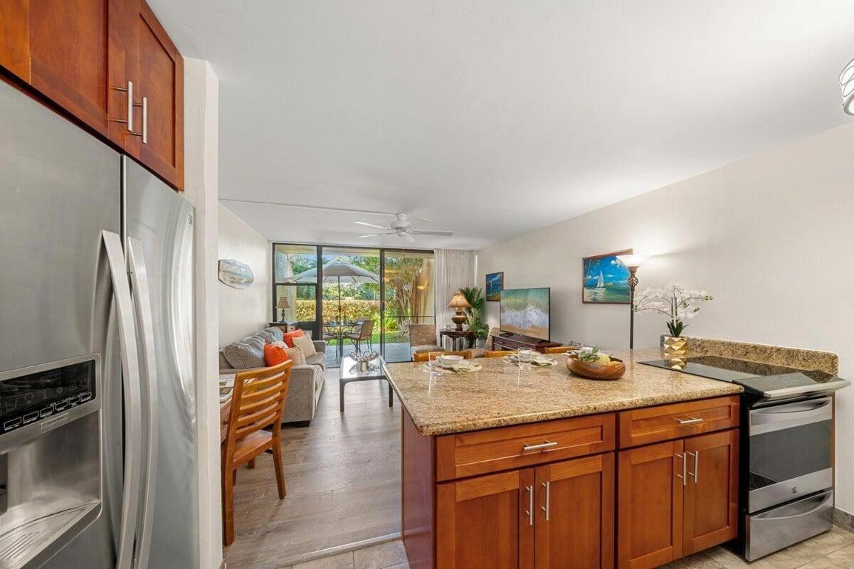 Maui Vista 1106 · MV 1106 Updated 1BD Condo Steps from Beach Poo