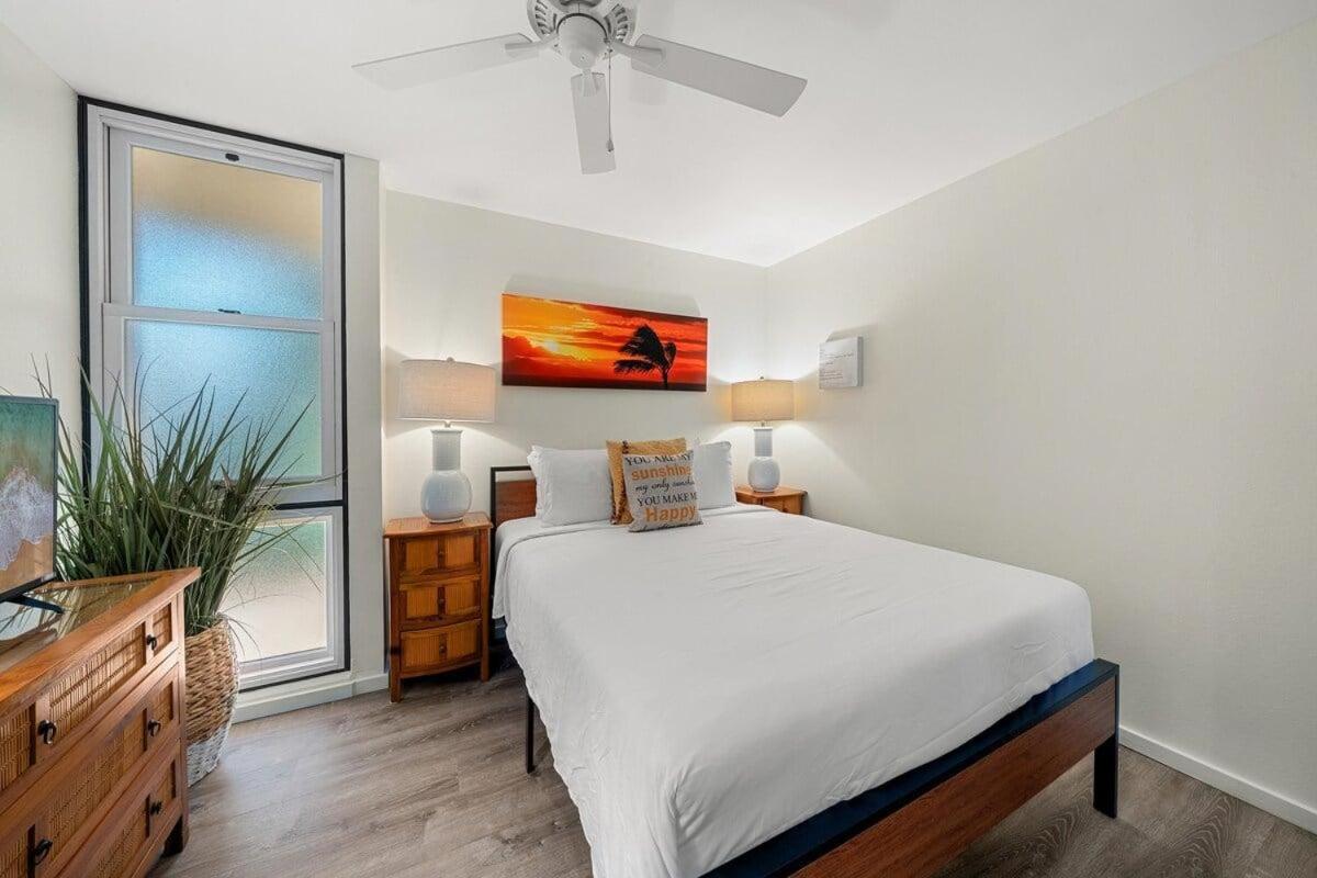 Maui Vista 1106 · MV 1106 Updated 1BD Condo Steps from Beach Poo