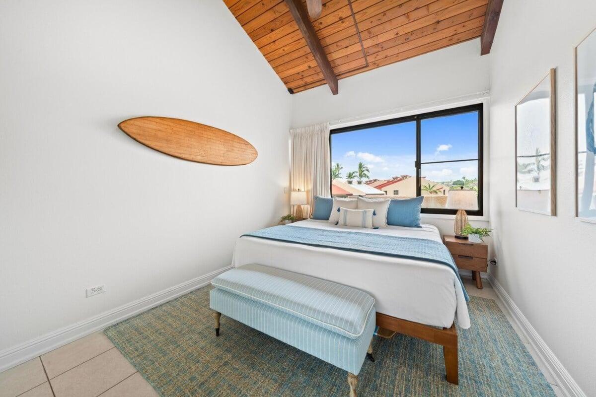 Kamaole Sands 8409 · KAS 8409 Ocean Views from this Freshly Upda
