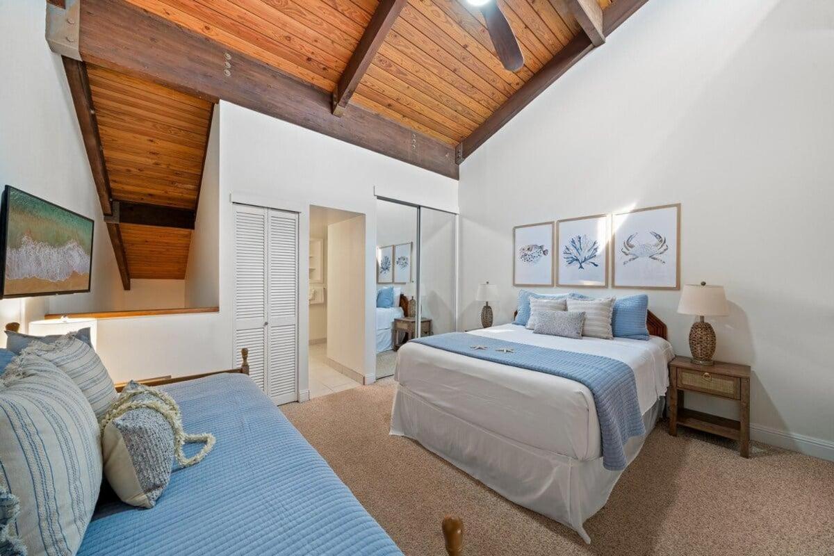 Kamaole Sands 8409 · KAS 8409 Ocean Views from this Freshly Upda