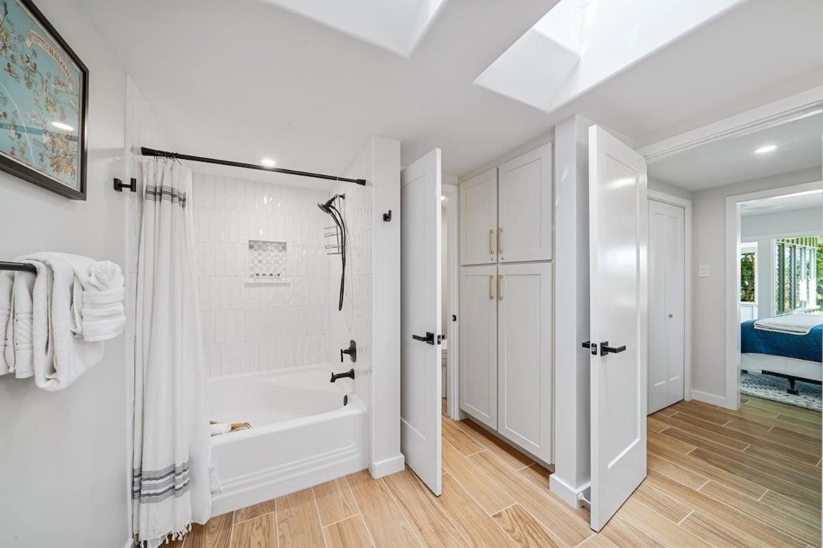 Alaeloa 38 · ALA 38 Beautifully Remodel 3BD Partial Ocean Views