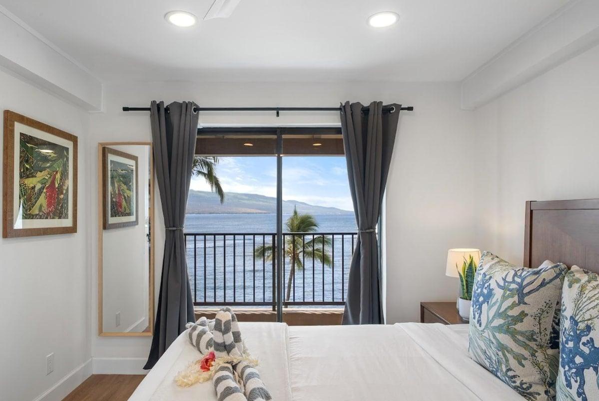 Lauloa 403 · LOA 403 Fully Remodeled Direct Oceanfront 2BD