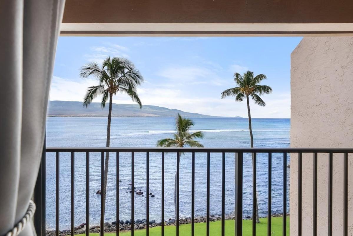Lauloa 403 · LOA 403 Fully Remodeled Direct Oceanfront 2BD
