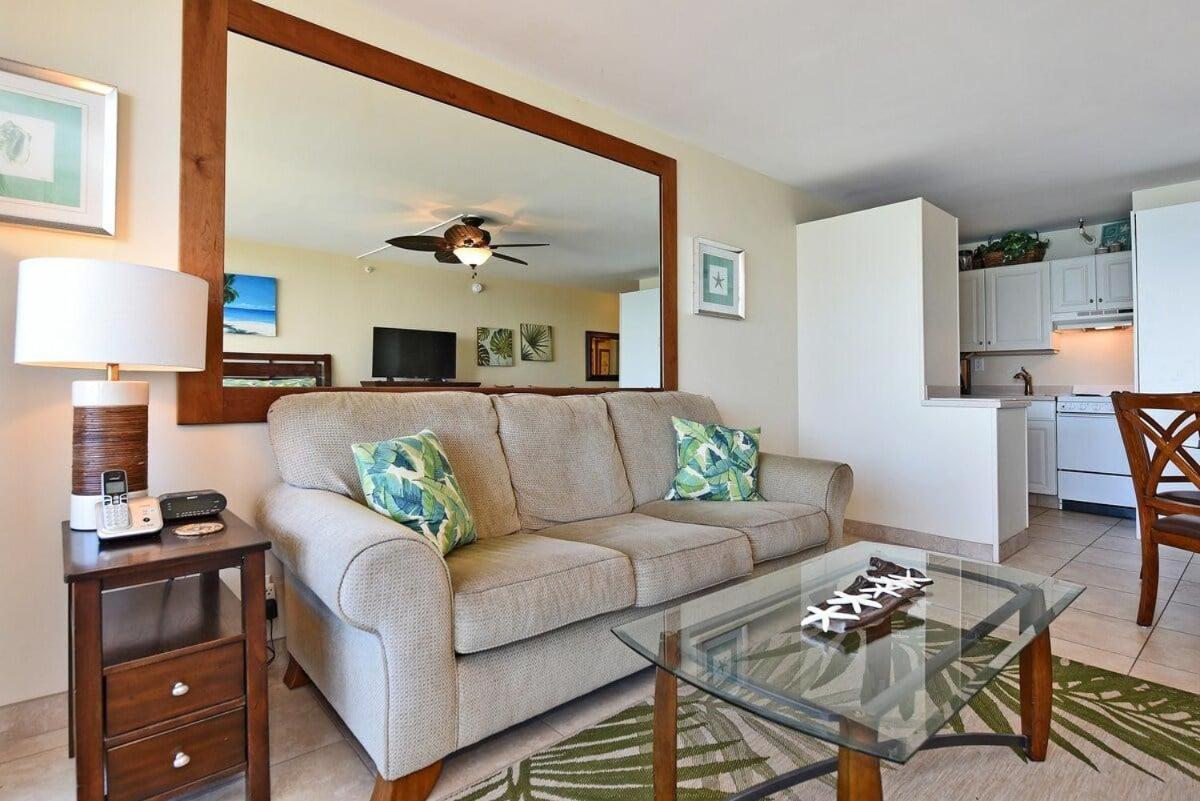 Valley Isle 407 · VI 407 BeachFront Studio w Pool
