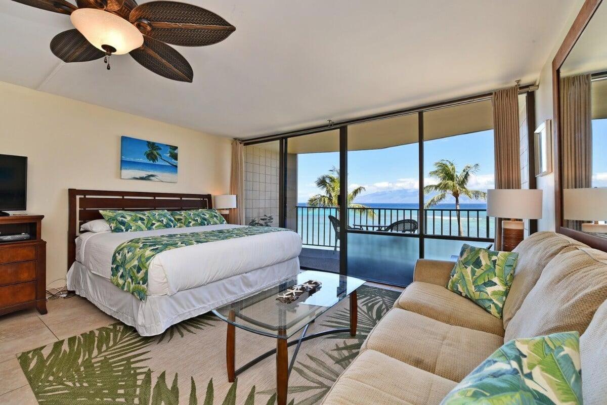 Valley Isle 407 · VI 407 BeachFront Studio w Pool