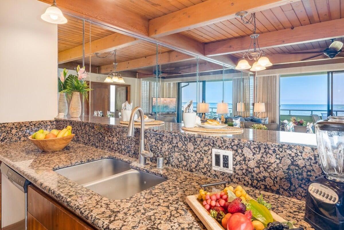 Kahana Outrigger 3A2 · KHO 3A2 Updated OceanFront 3BD wPool AC O