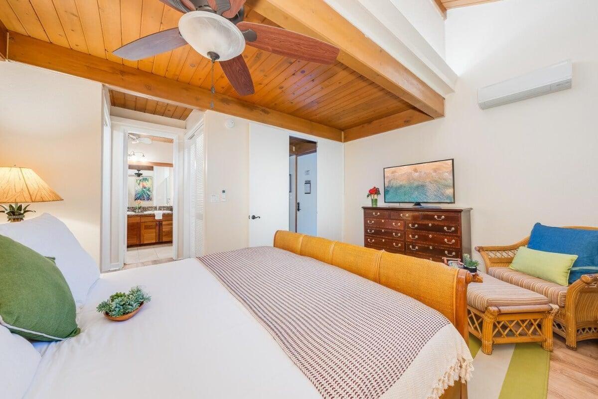 Kahana Outrigger 3A2 · KHO 3A2 Updated OceanFront 3BD wPool AC O