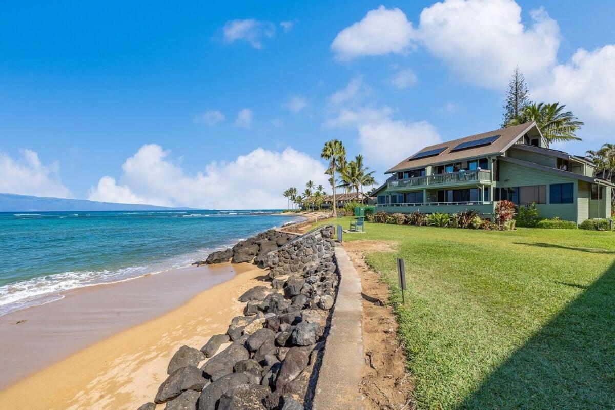 Kahana Outrigger 3A2 · KHO 3A2 Updated OceanFront 3BD wPool AC O