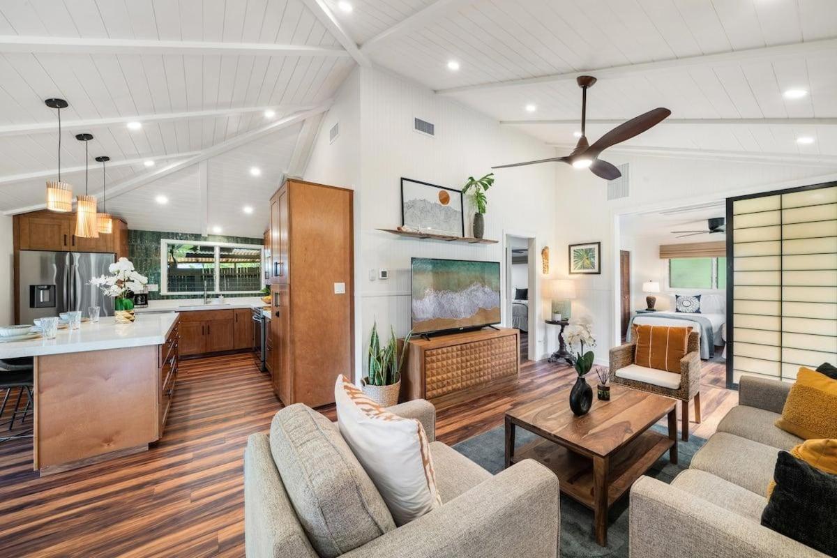 International Colony Club 28 · ICC 28 Remodeled 2BD Cottage in K