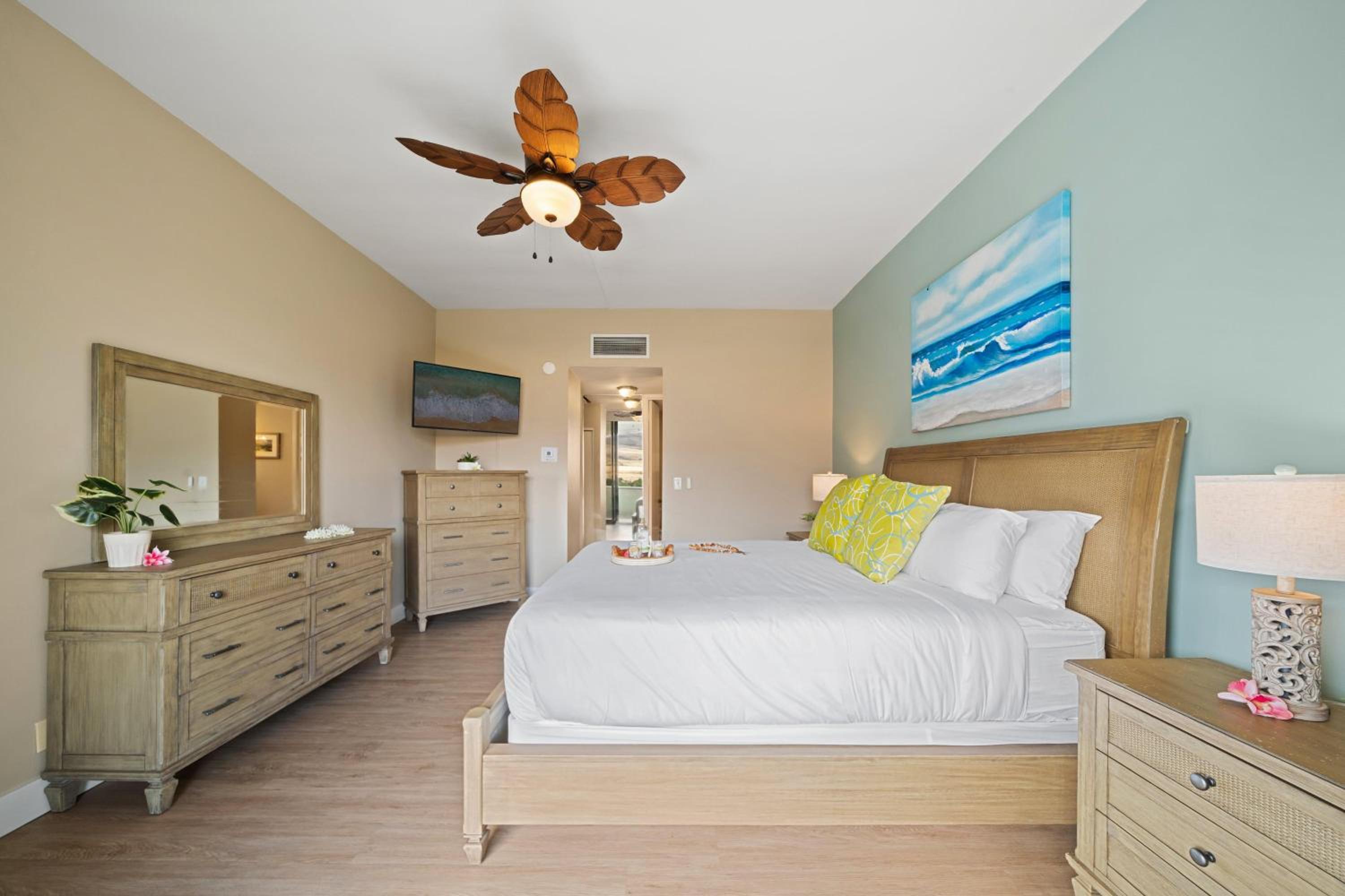 Lahaina Shores PH4 · LS PH4 Breathtaking Panoramic Mountain View