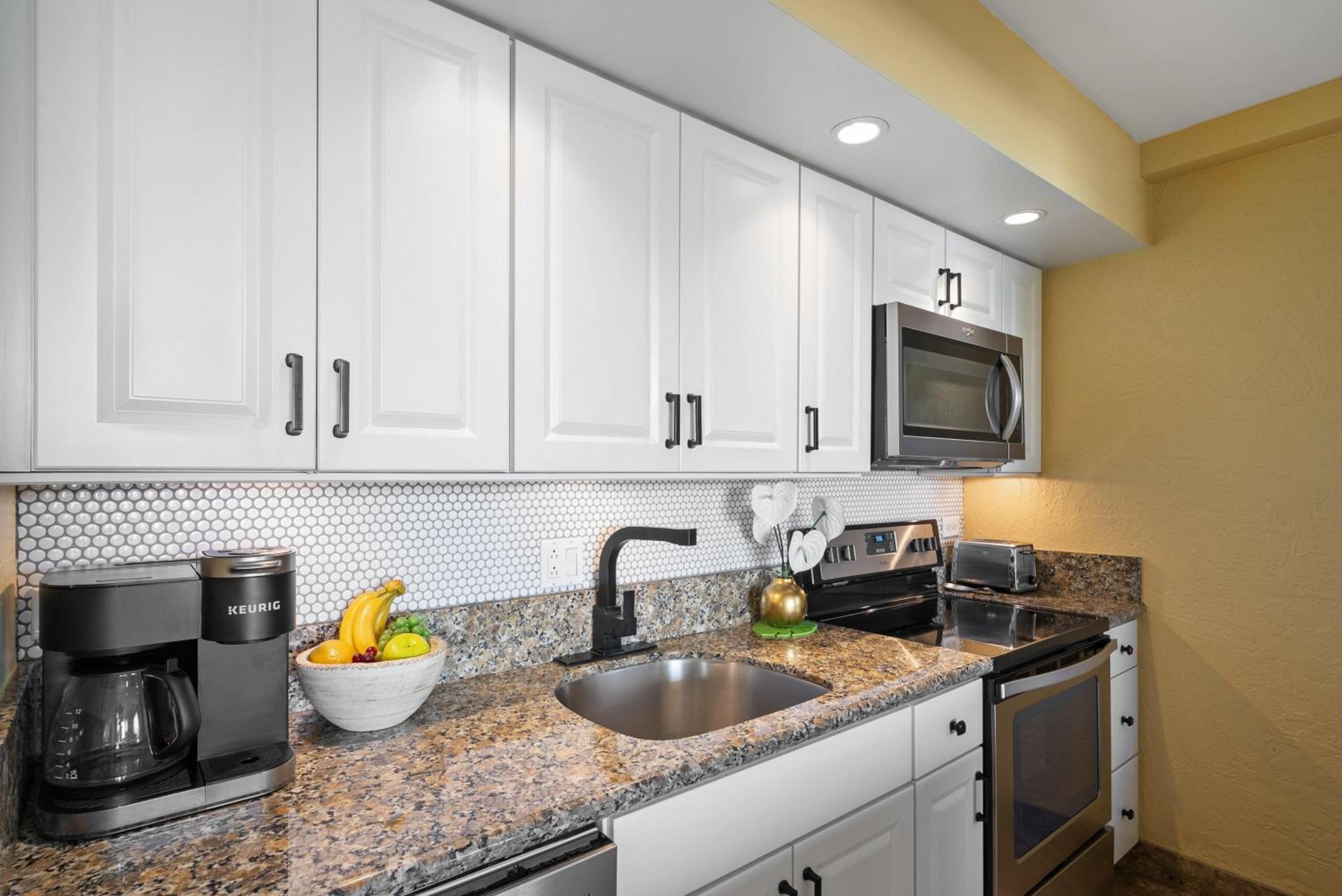 Papakea L101 · PK L101 Maui Ground-Floor Condo with Ocean Views