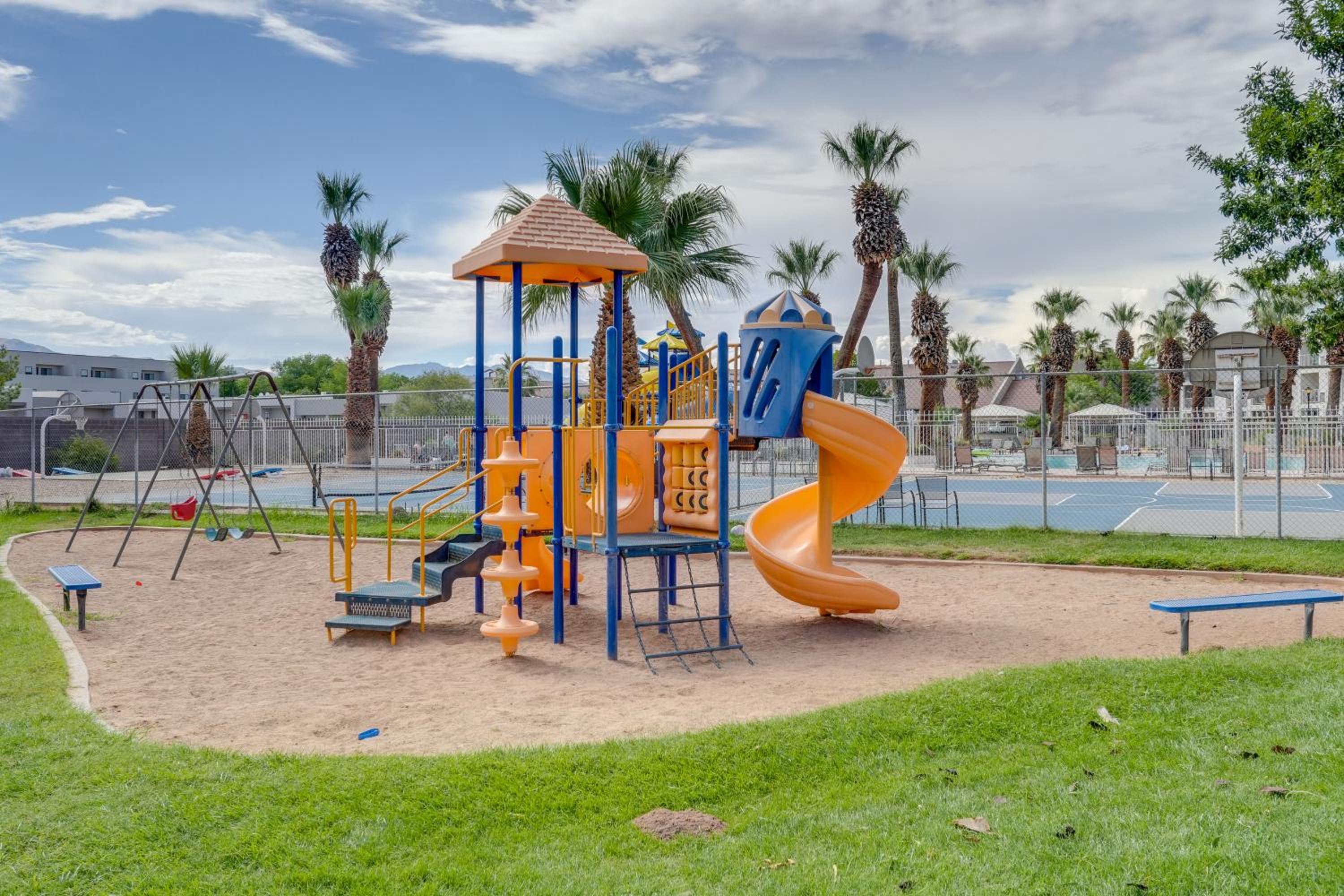 Resort Perks and Family Fun! St George Retreat