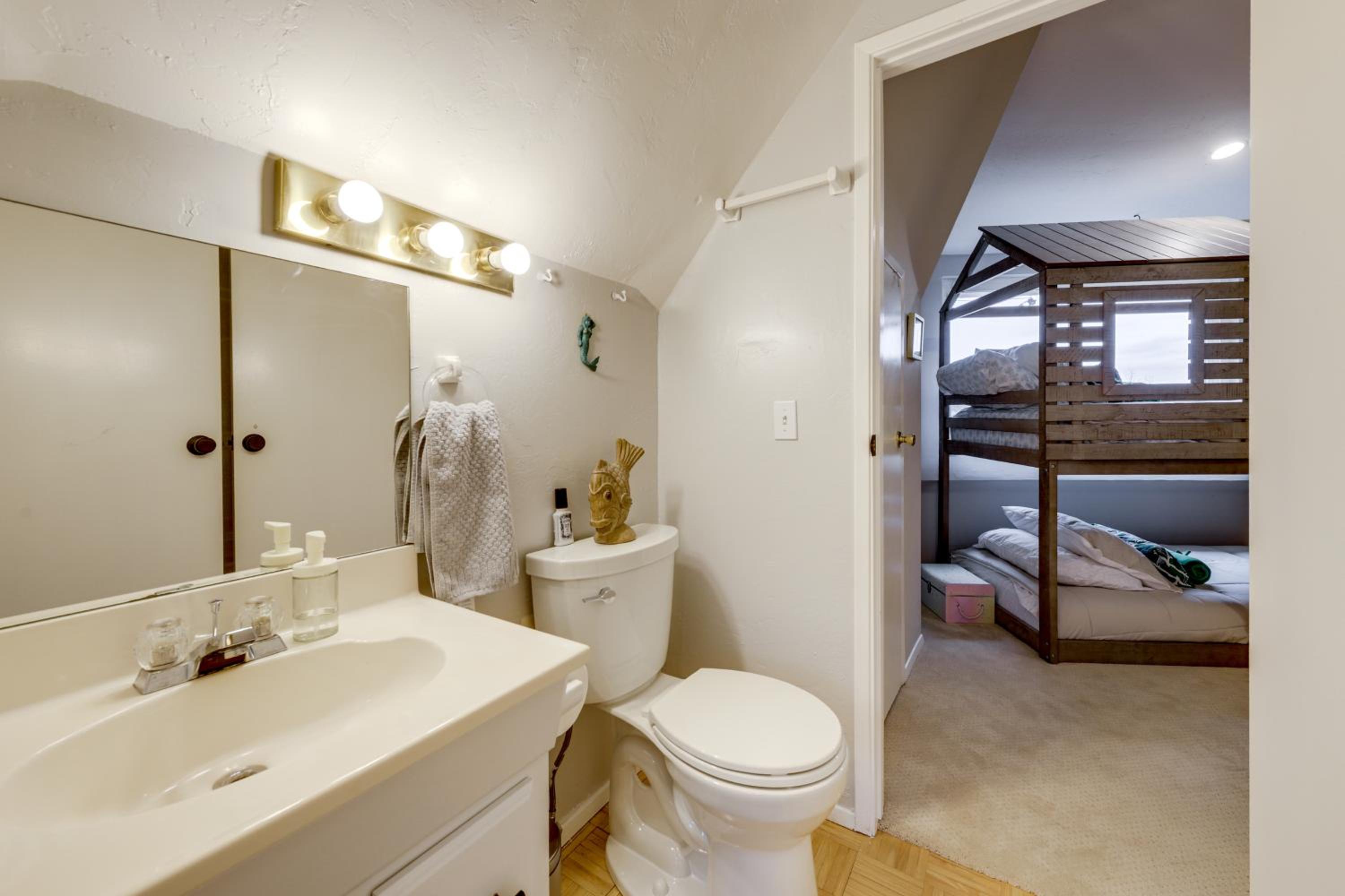 Near Hiking Trails! Luxe Family Home in Lakeside