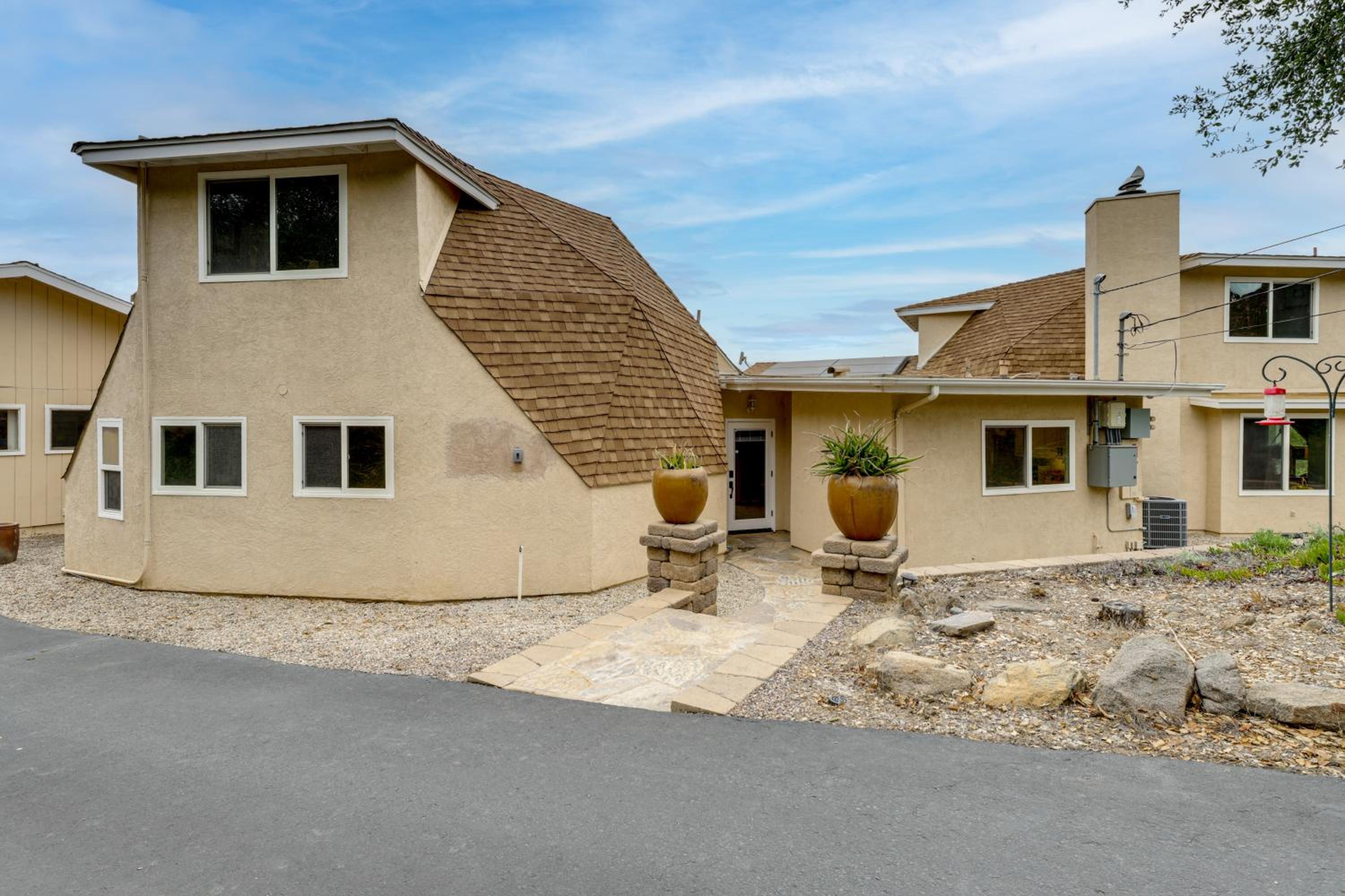 Near Hiking Trails! Luxe Family Home in Lakeside
