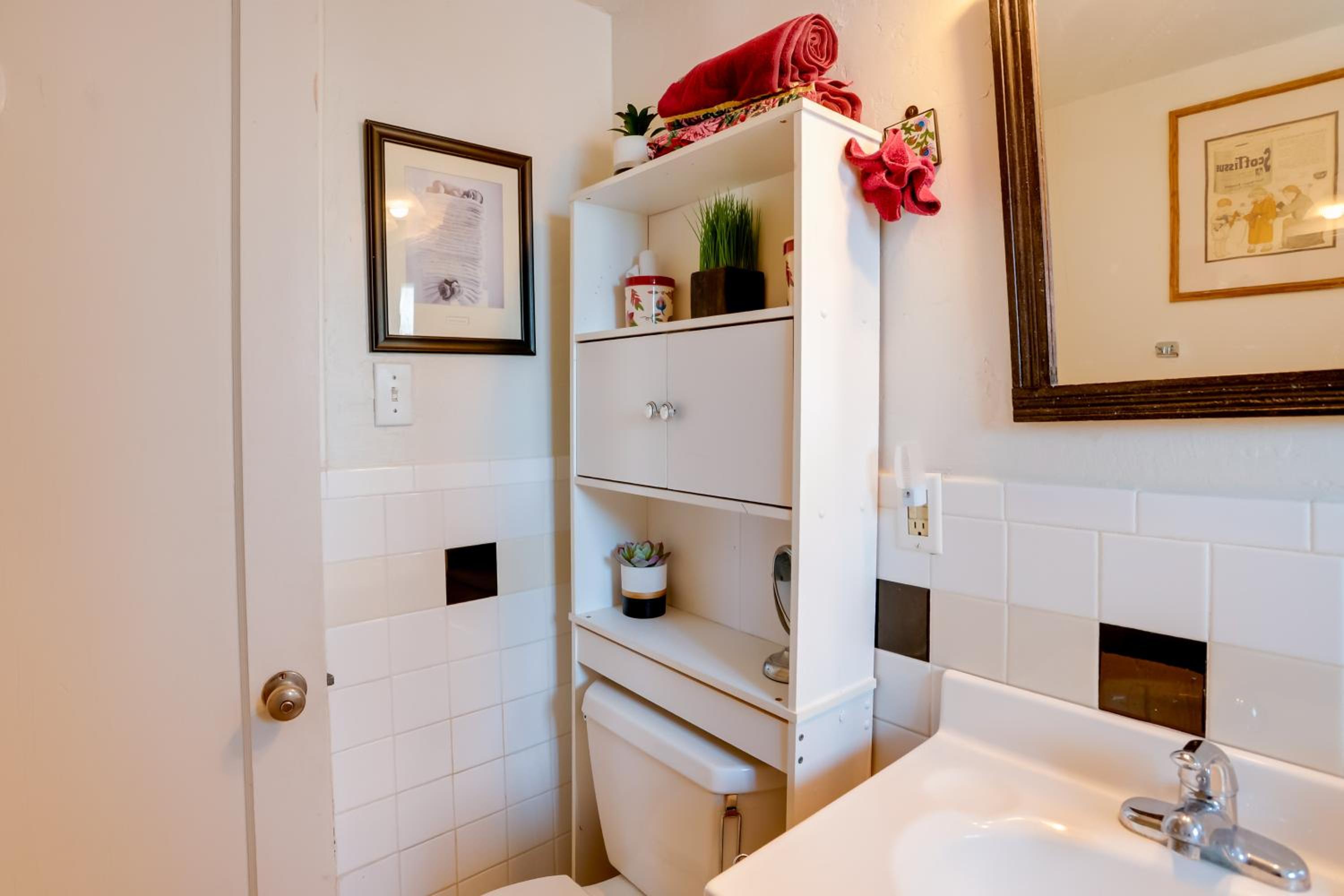 7 Mi to the Dolores River! Adventure-Ready Cottage