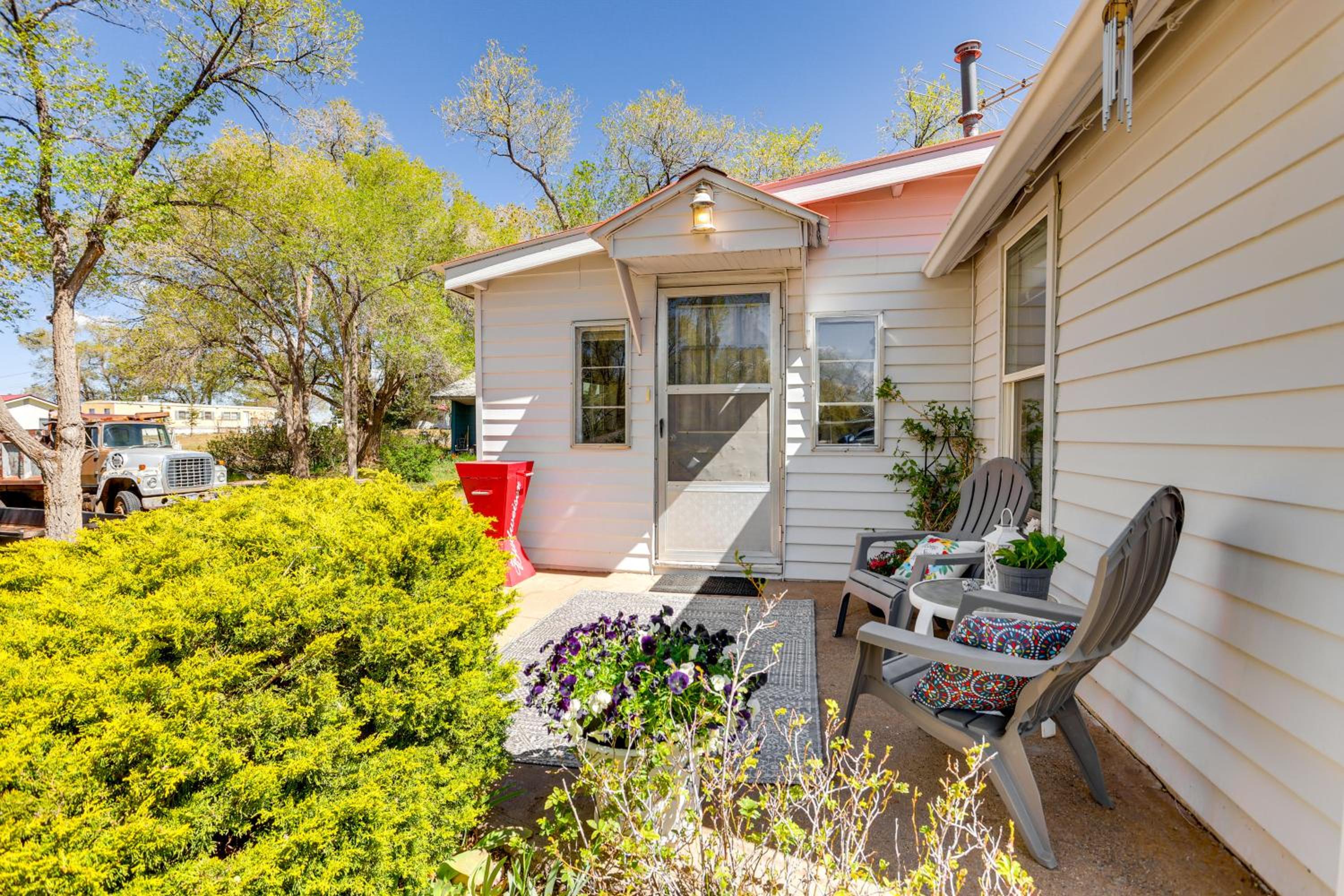 7 Mi to the Dolores River! Adventure-Ready Cottage