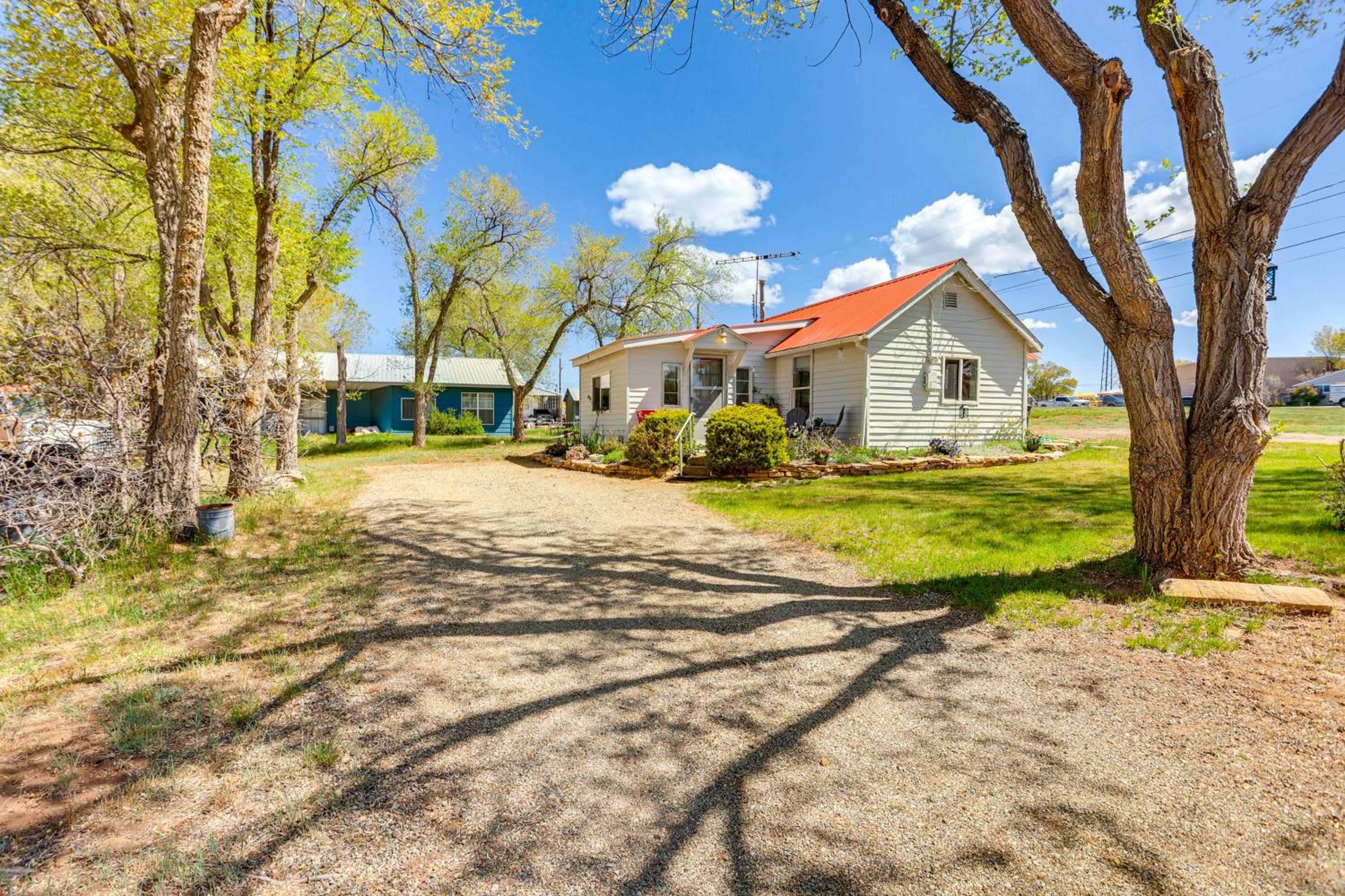 7 Mi to the Dolores River! Adventure-Ready Cottage