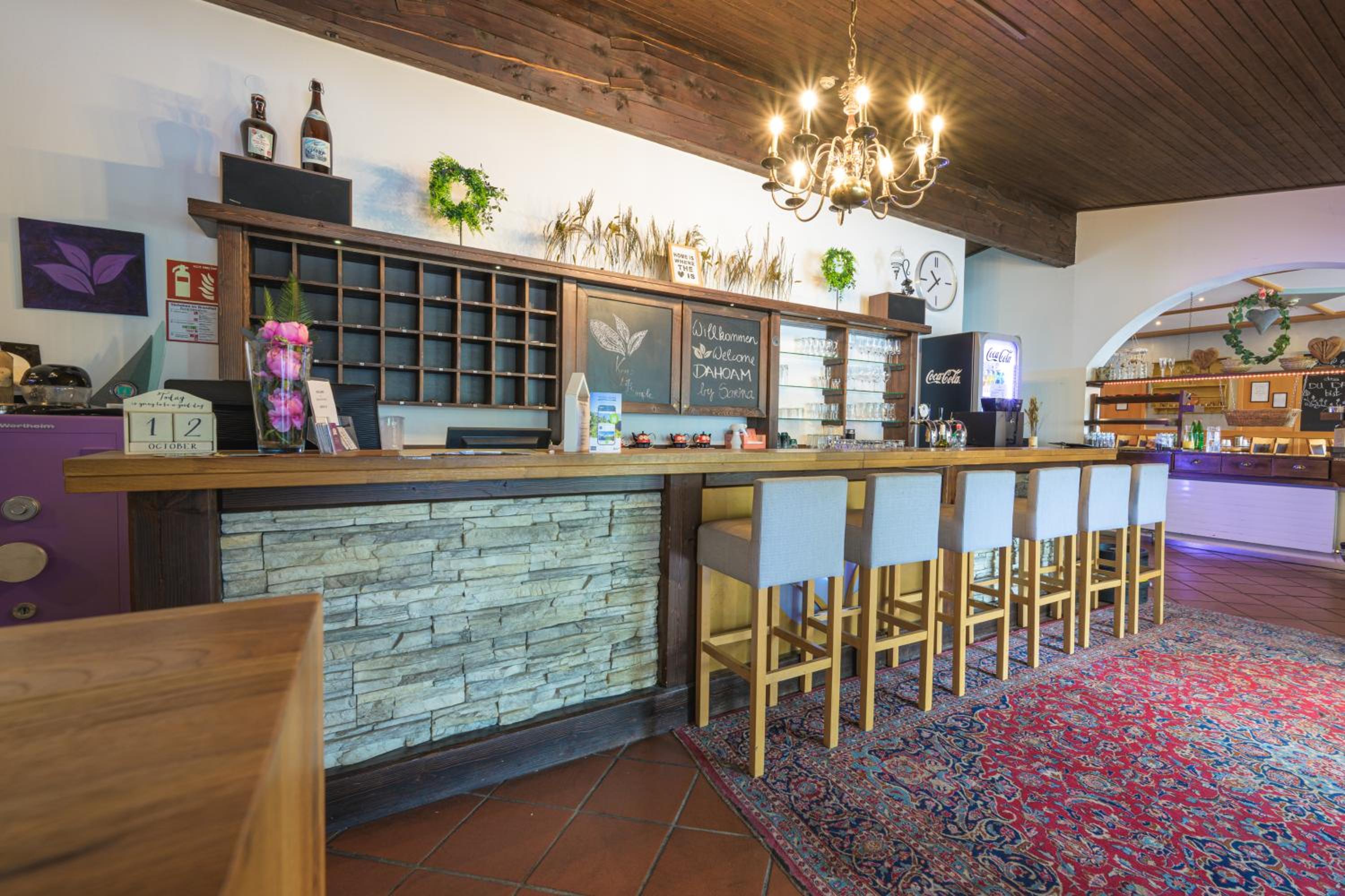 ROJ Rooms & Suites
