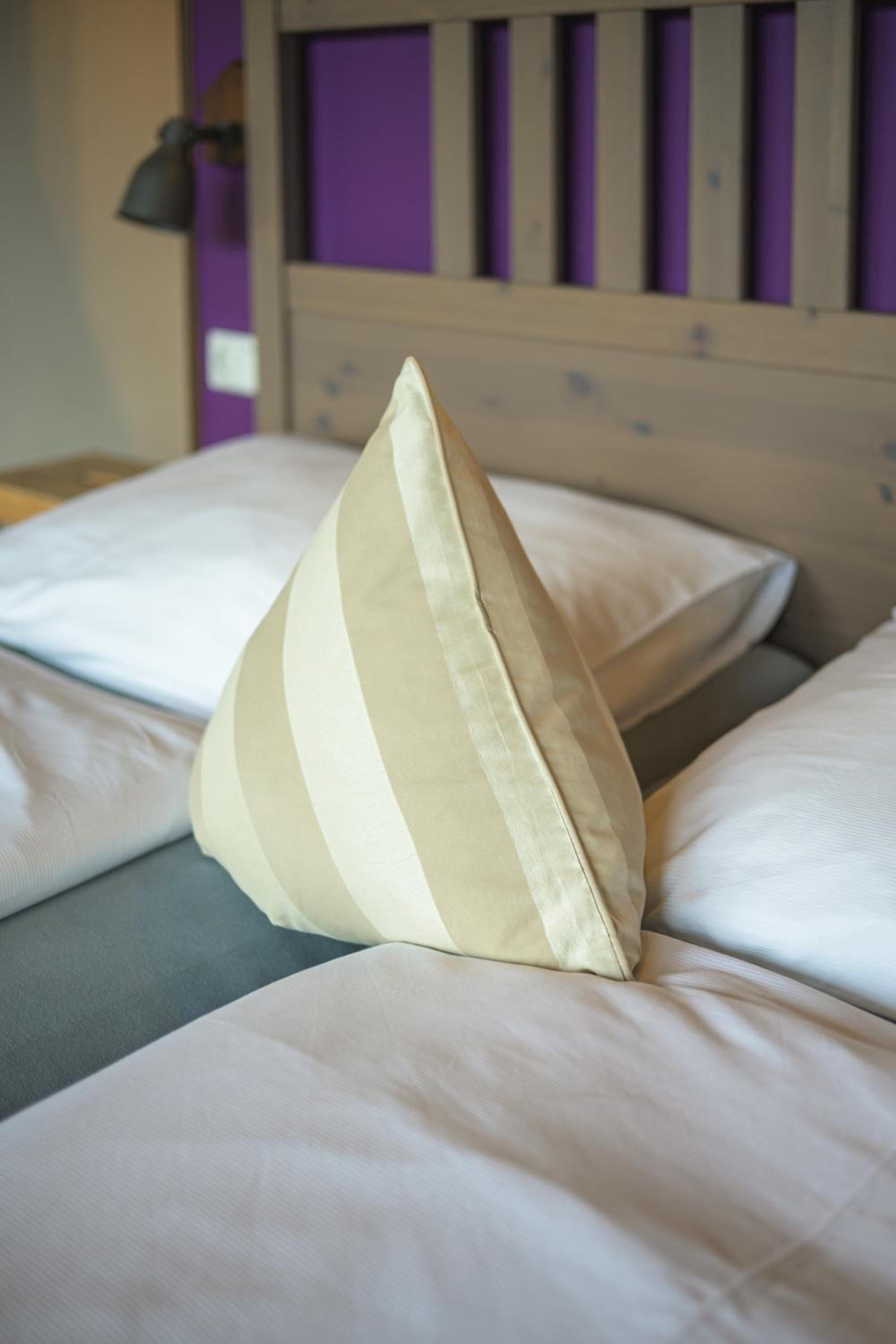 ROJ Rooms & Suites