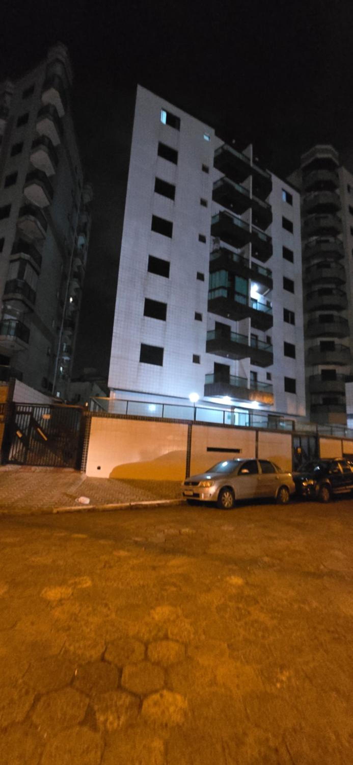 Luizabela - apartamento pé na areia Praia Grande