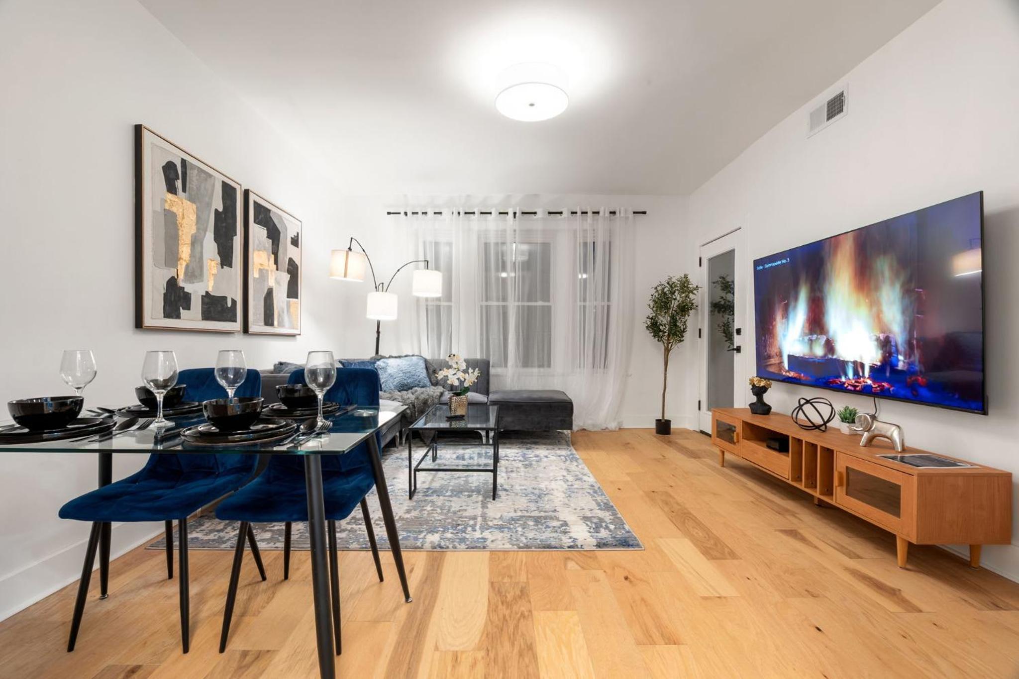 Lakeview 6Bed 4Bath by Wrigley Field